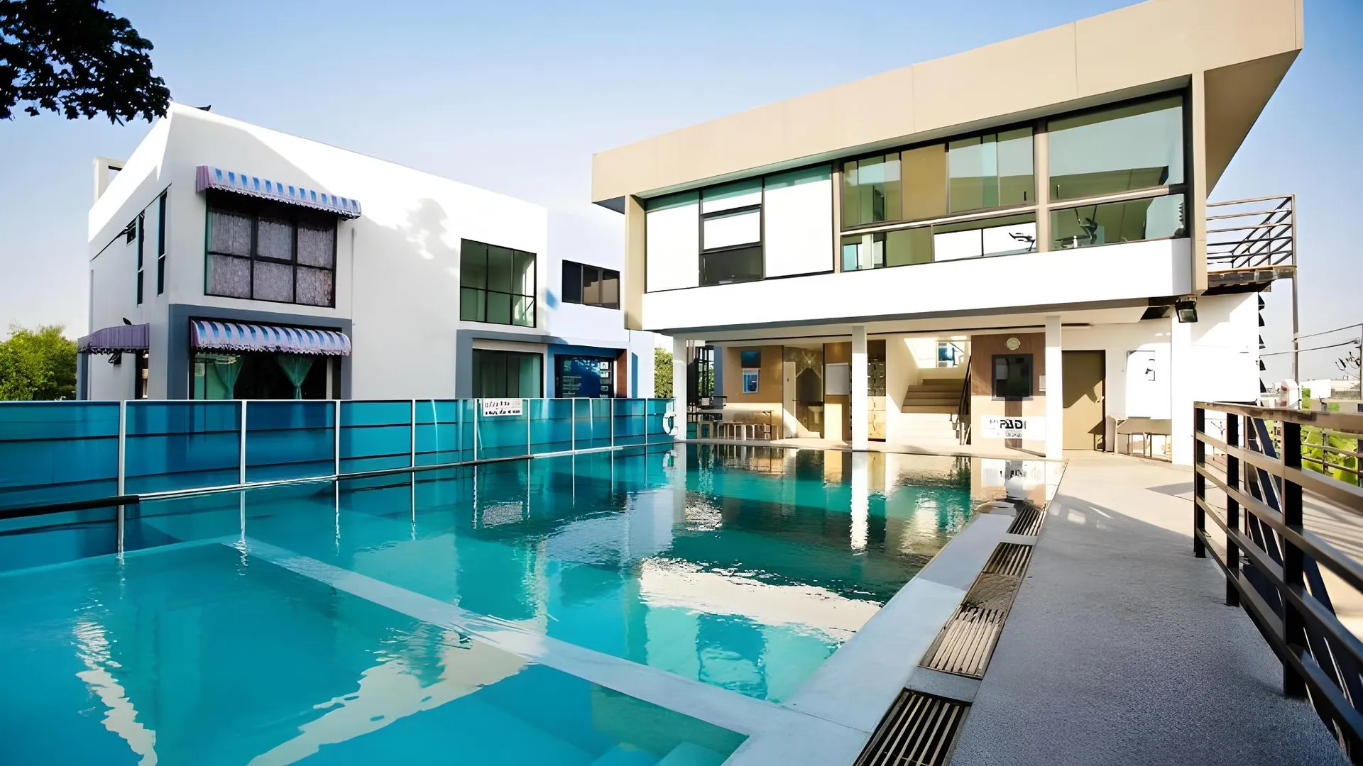 방콕 풀리치 레지던스 3성급 호텔 로비