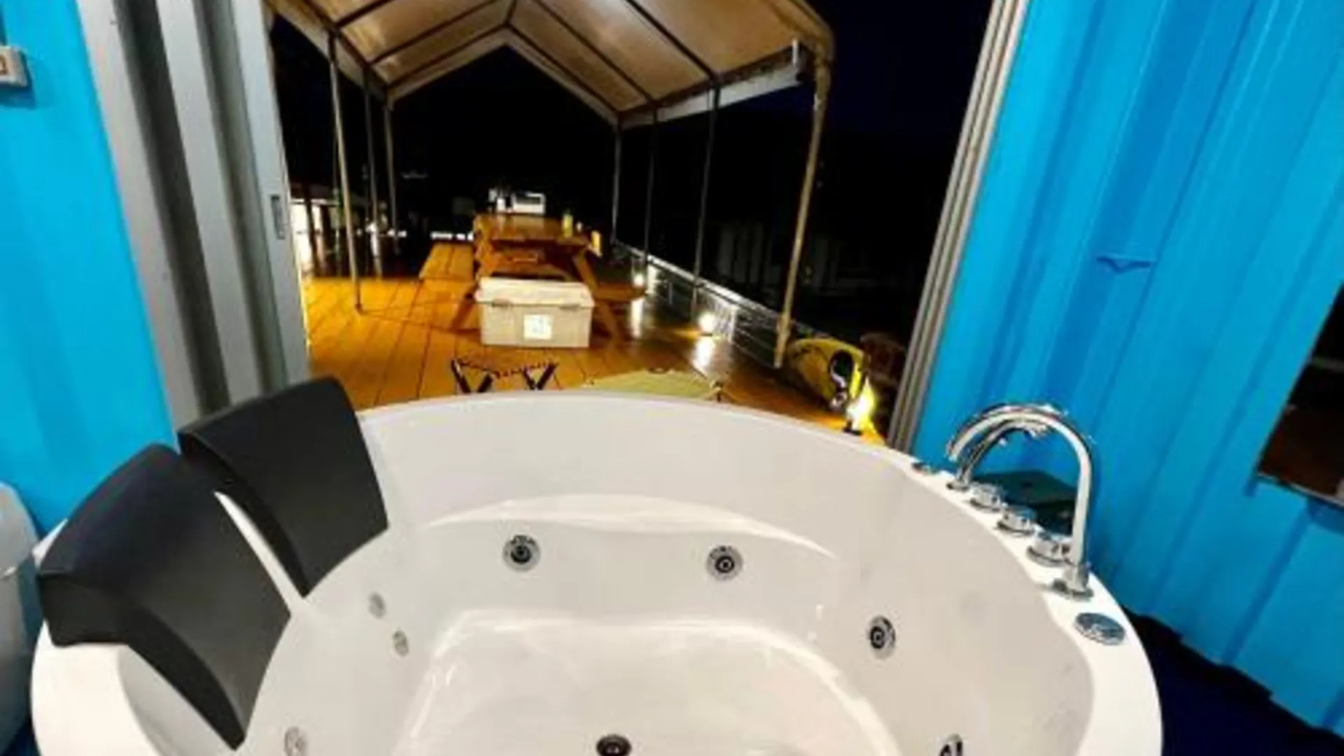 오키나와 본섬 ペットOK! JUNGLIA 15分! サウナ-プール-Private Villa 405 3성급 호텔 전망