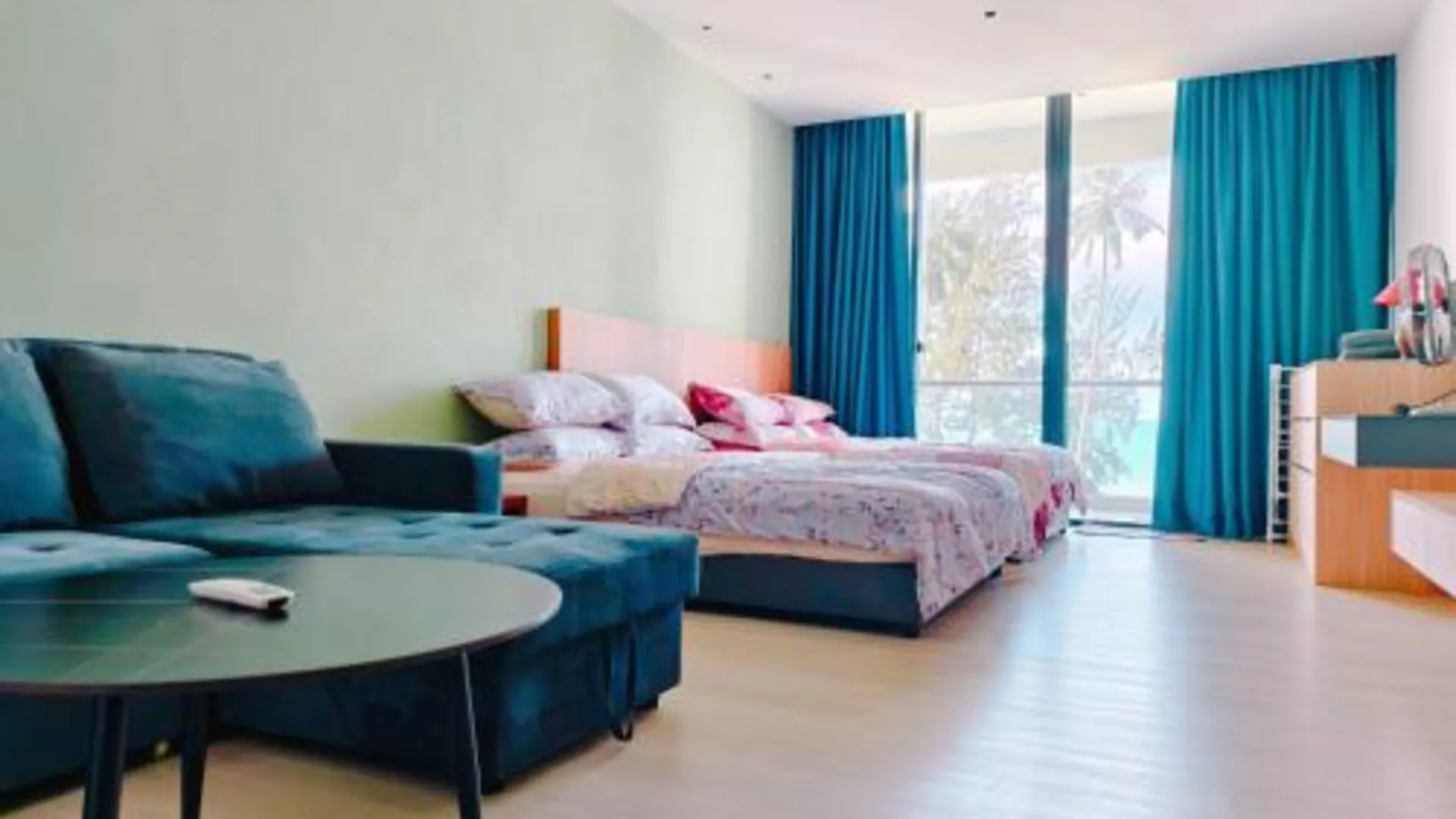 세마탄 Sematan Roxy Beach Apartment  5성급 호텔 스위트룸