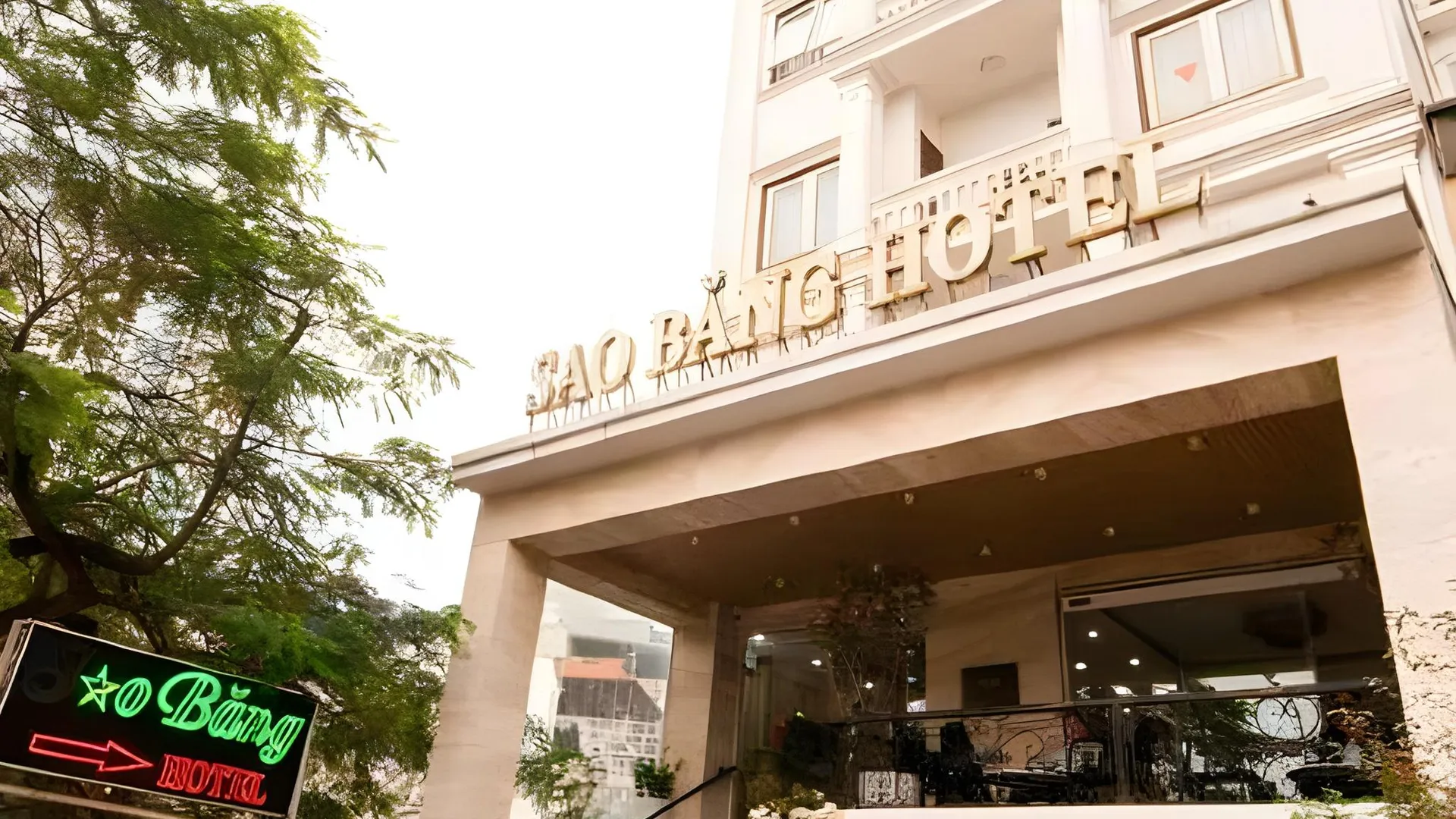 하노이 사오 방 호텔 3성급 호텔 외관