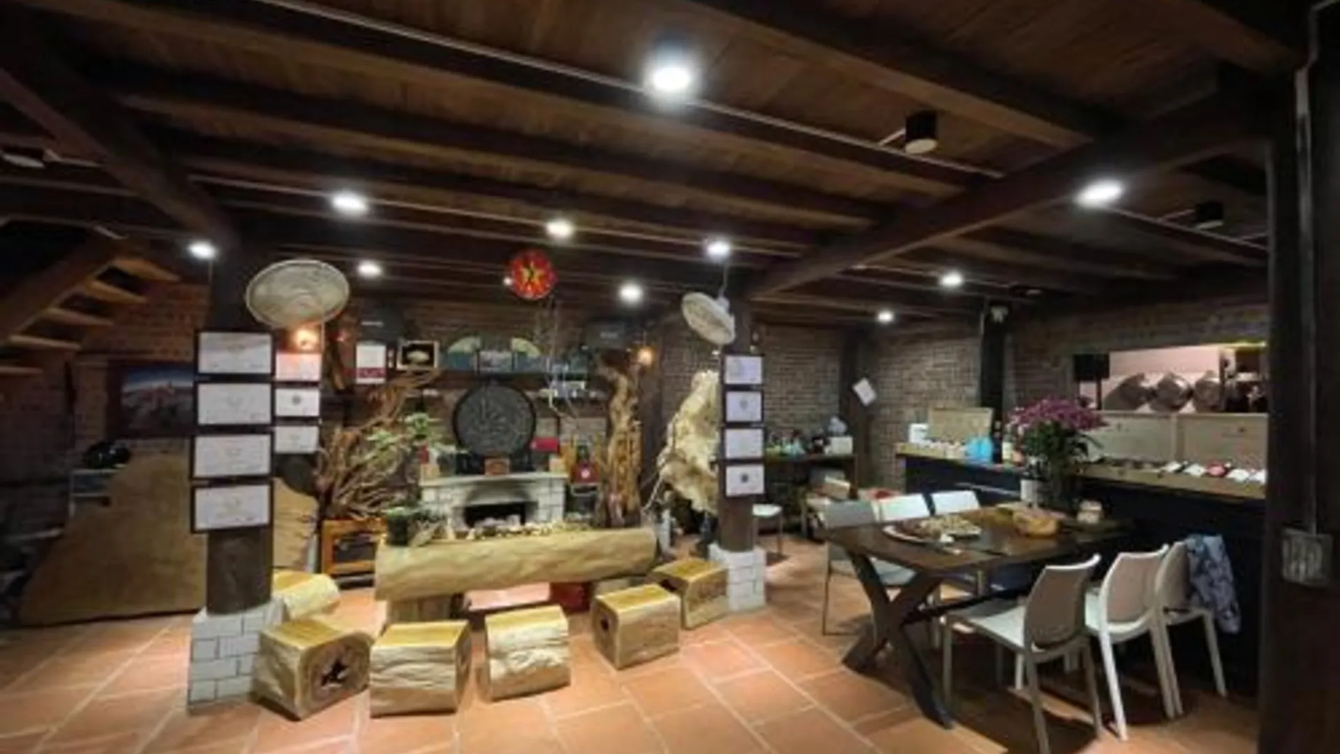 사파 사파 마케노 3성급 호텔 전망