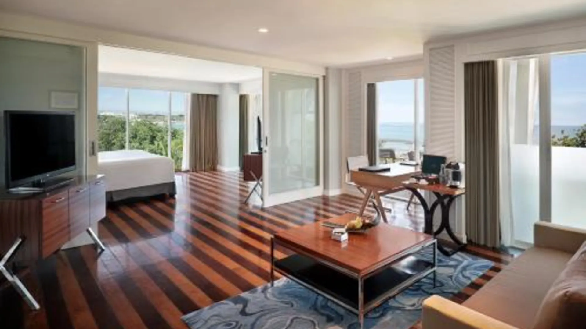 발리 더 쿠타 비치 헤리티지 호텔 발리 - 매니지드 바이 아코르호텔 4성급 호텔 스위트룸