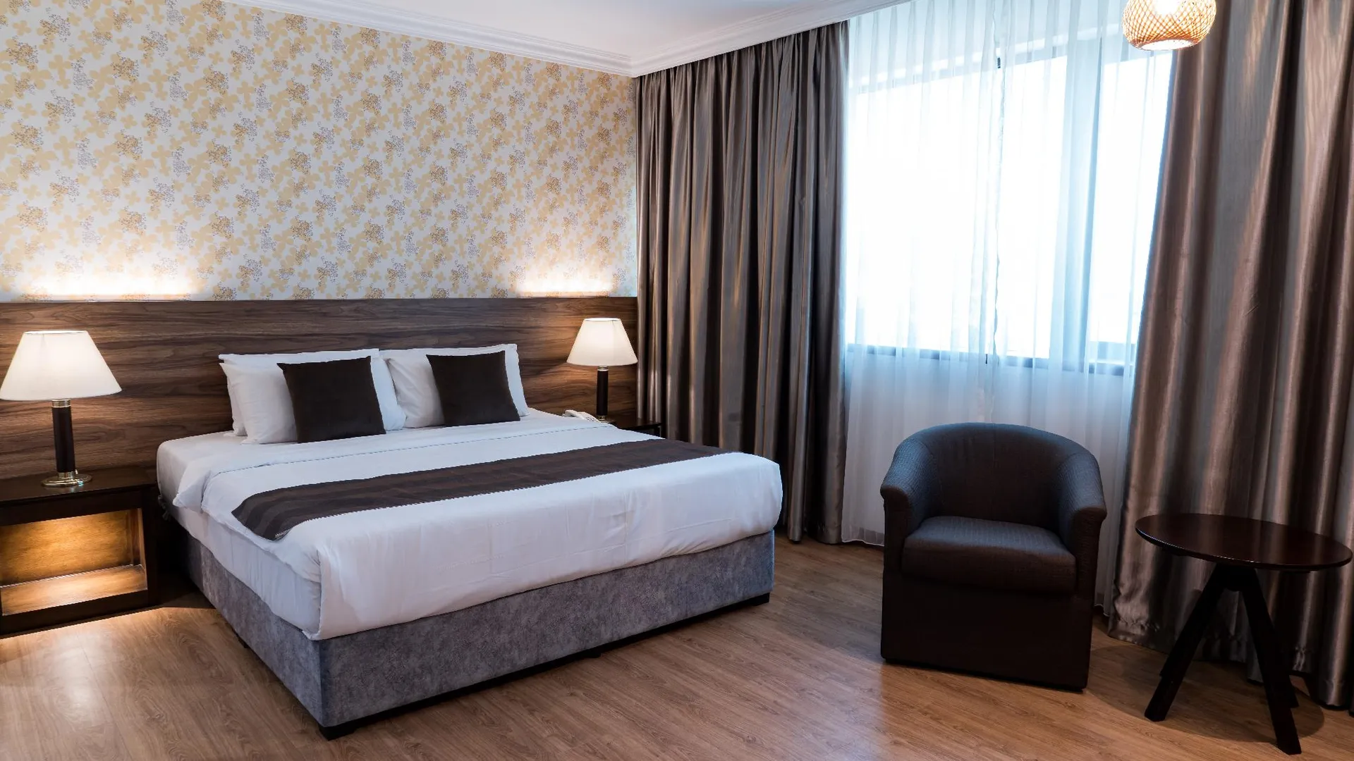 바투 파핫 펠리칸 호텔 3성급 호텔 스위트룸