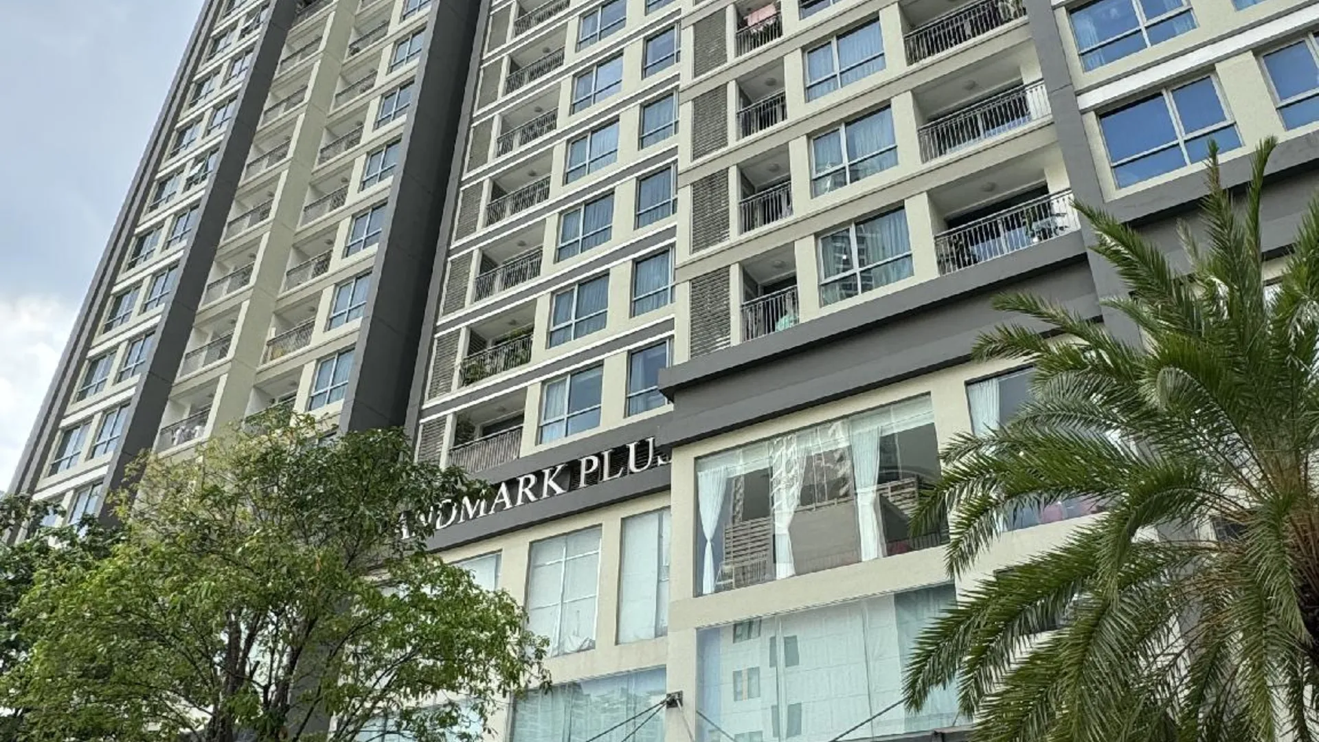 호치민 랜드마크 플러스 레지던스 럭셔리 스위트 5성급 호텔 수영장