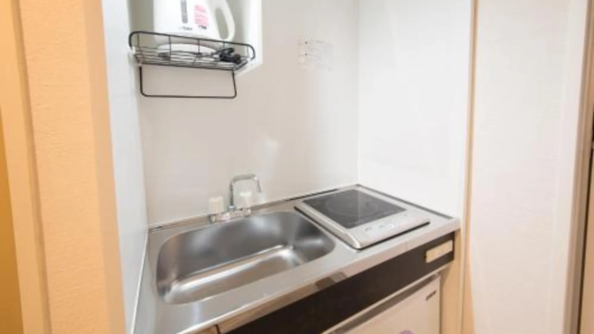 오사카 호텔 코코데 플러스 2성급 호텔 수영장