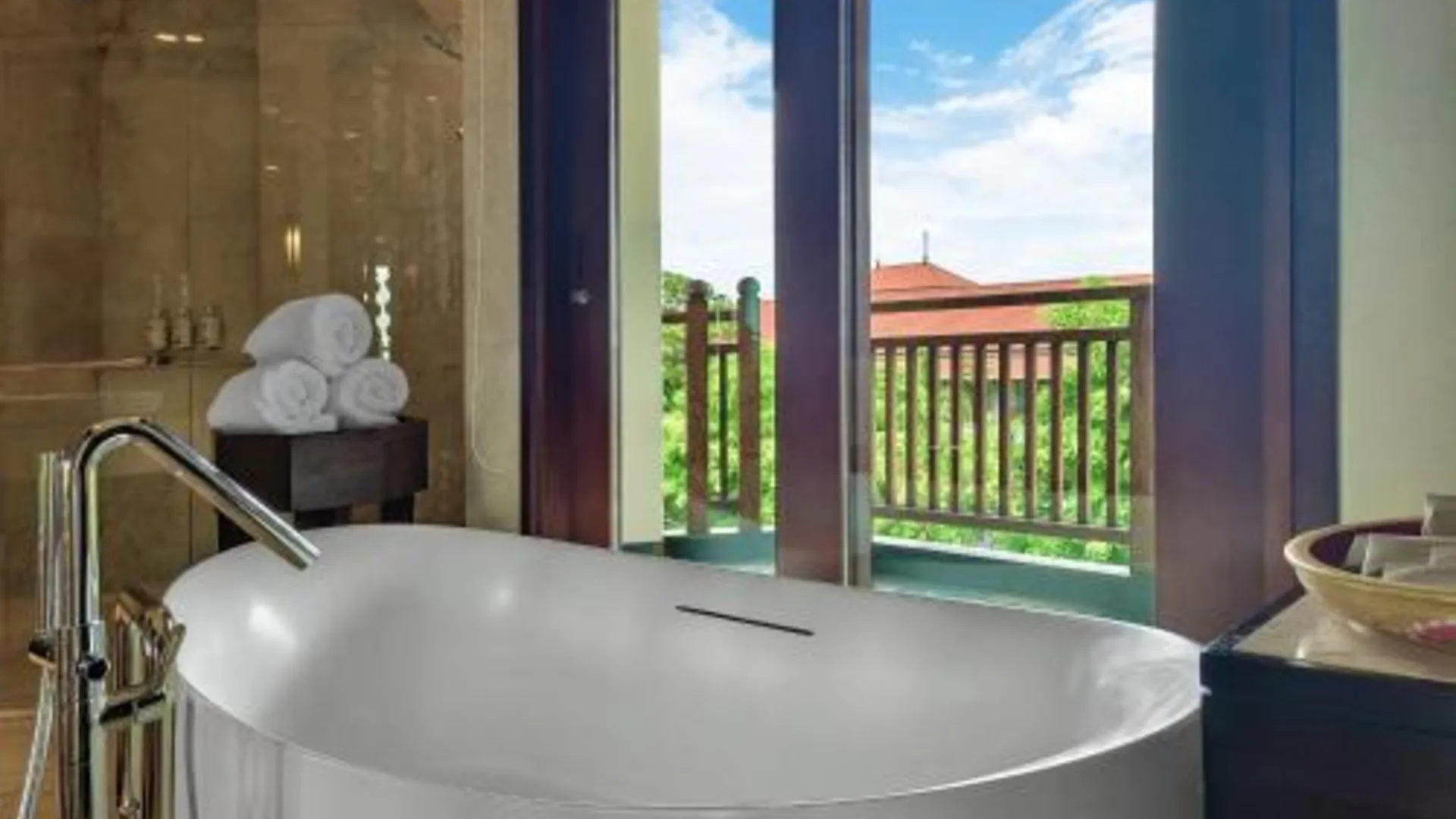 발리 홀리데이 인 리조트 발리 누사두아 바이 IHG 5성급 호텔 부대시설