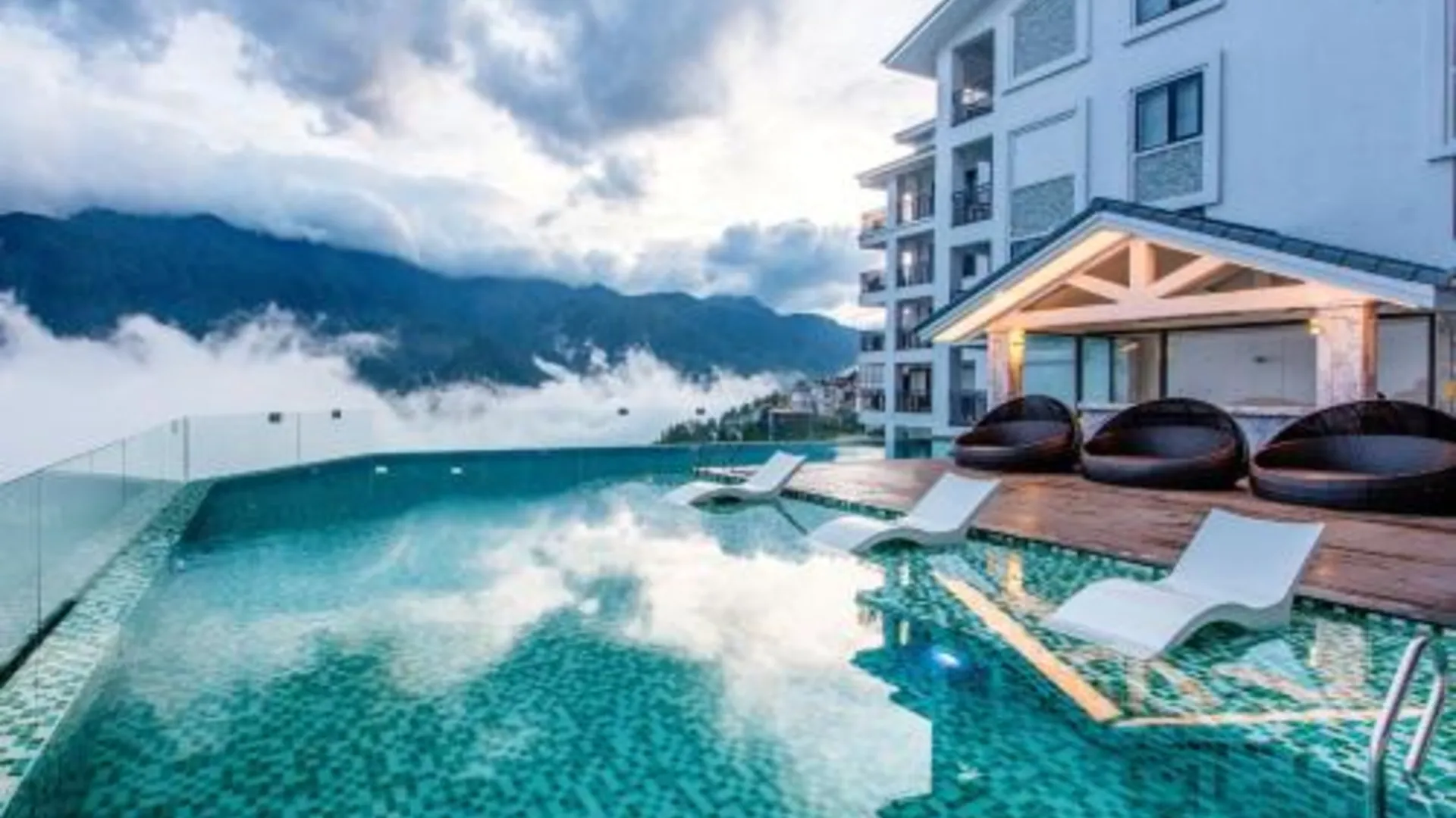 사파 뱀부 사파 호텔 4성급 호텔 스위트룸