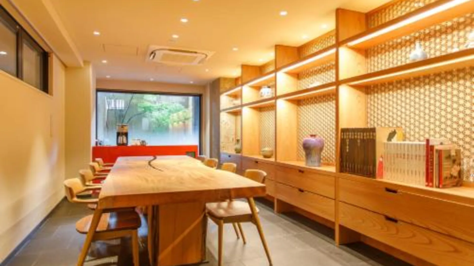 교토 기온 미센 4성급 호텔 로비