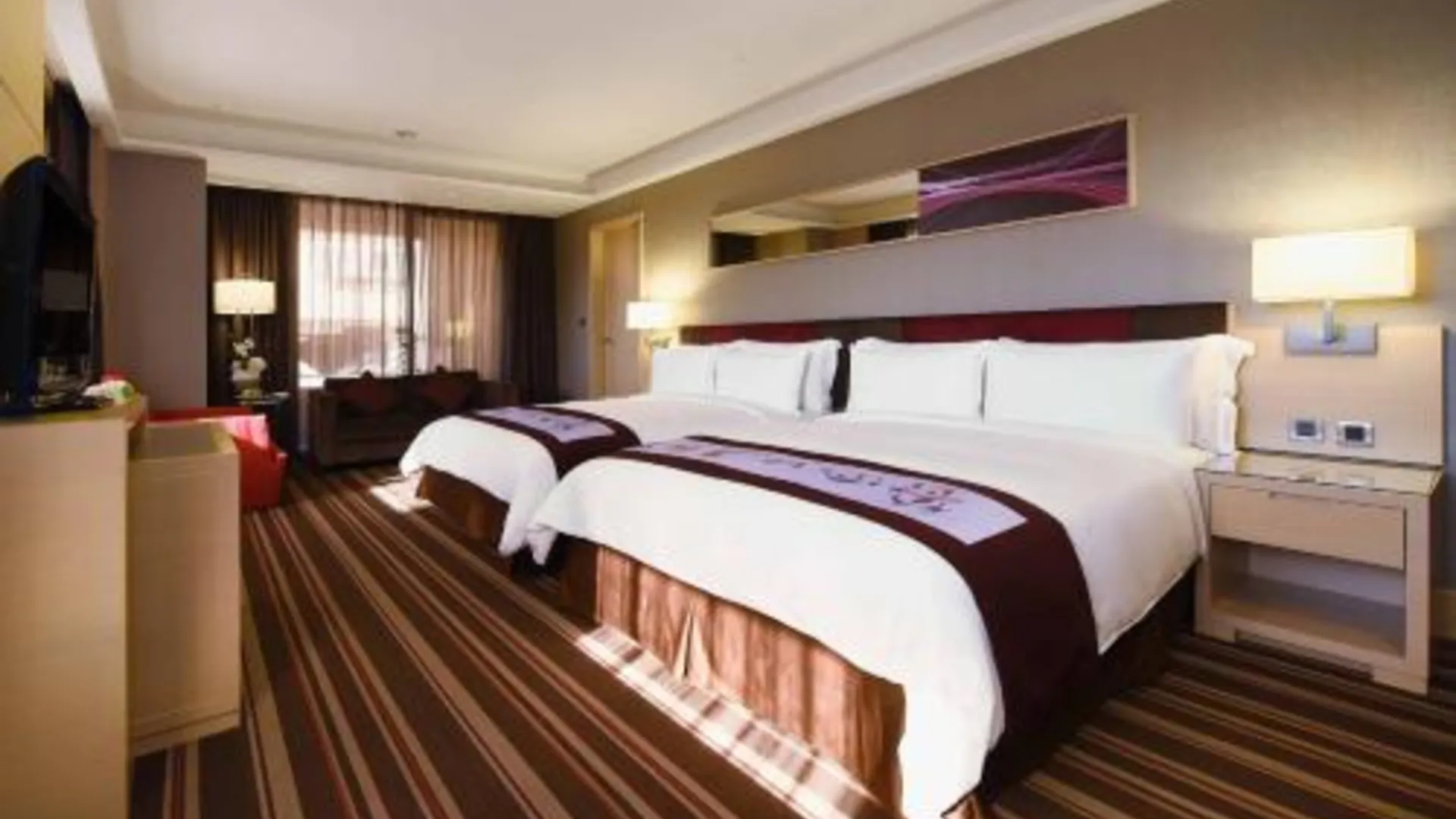 타이베이 풀론 호텔 타이베이, 이스트 5성급 호텔 스위트룸