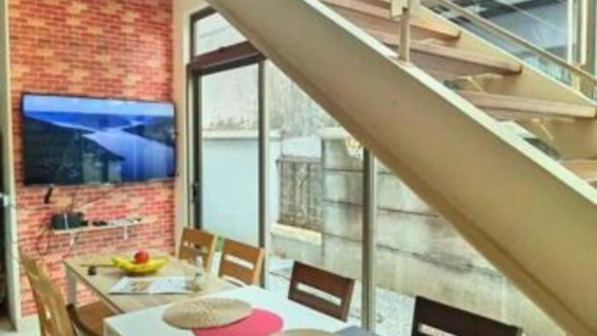 조호바루 / 조호르바루 스쿠다이의 프라이빗 하우스 (350m², 침실 4개, 프라이빗 욕실 5개) 4성급 게스트하우스 수영장