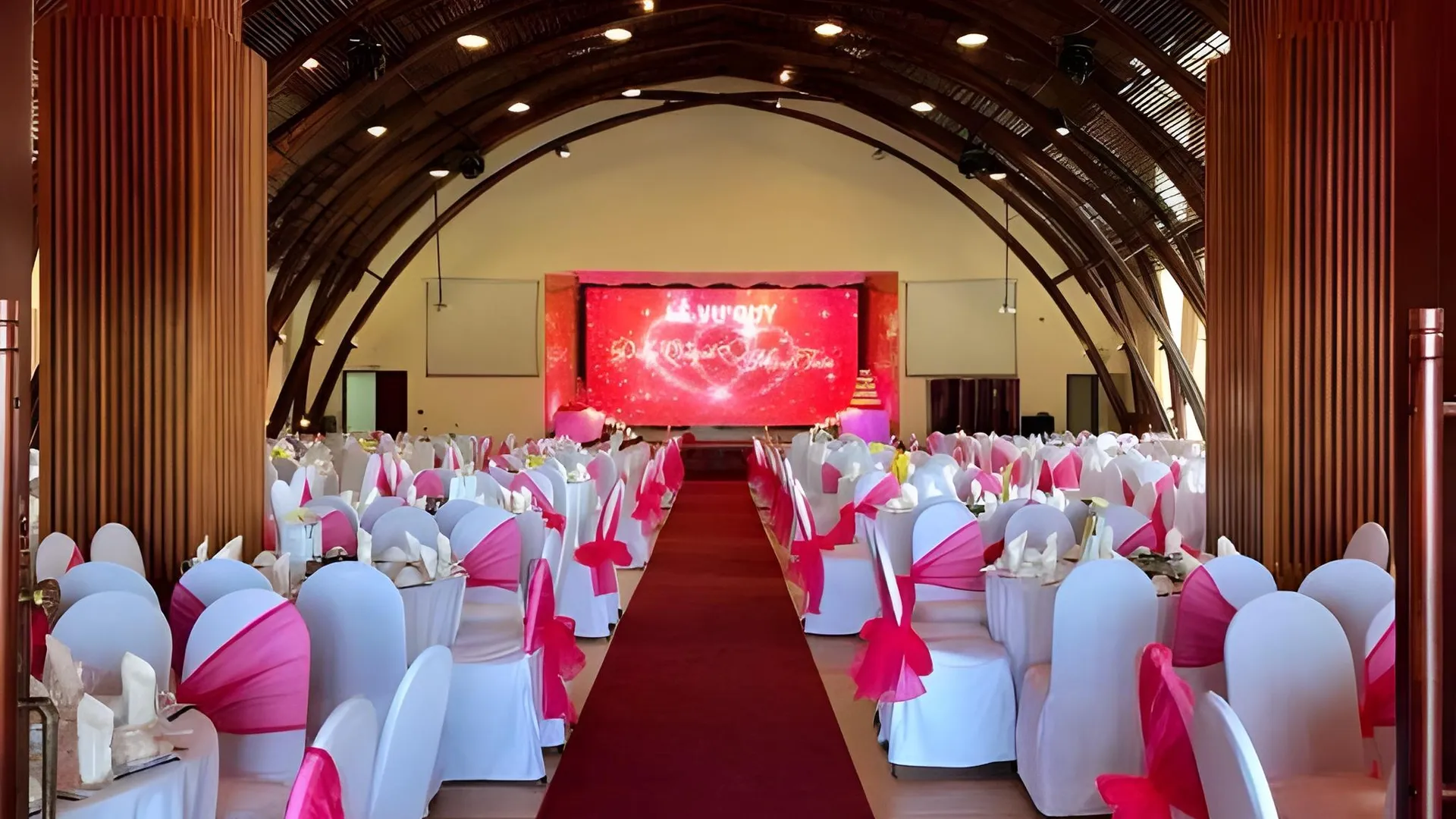 꼰뚬 인도차인 호텔 3성급 호텔 스위트룸