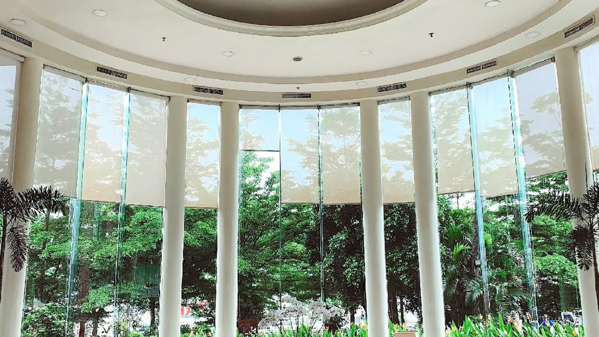 마카사르 아르야두타 마카사르 5성급 호텔 수영장