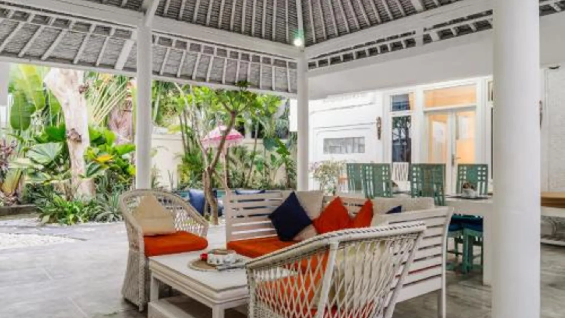 발리 Dreams Villa -Private Pool, Fast Wifi, 2 min to Double Six Beach 4성급 싱글룸 수영장