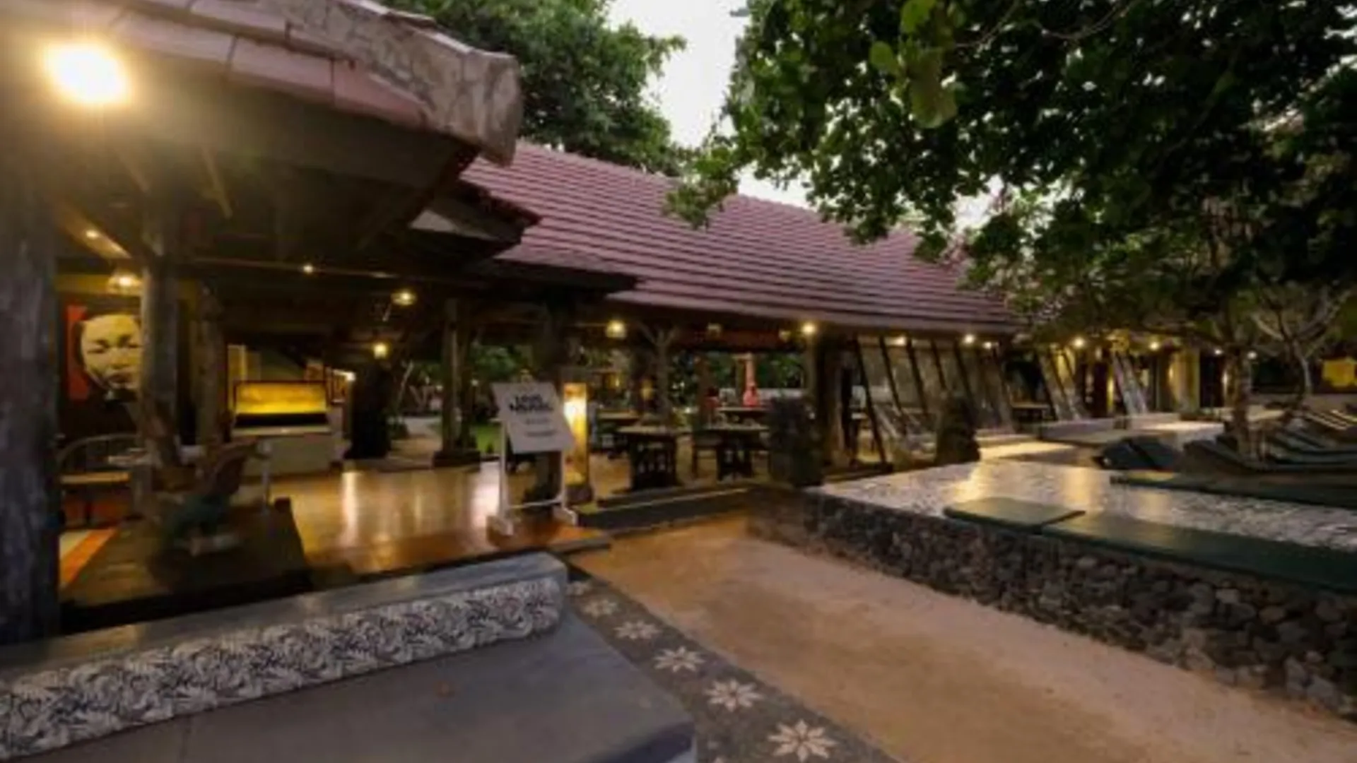 발리 페니다 뷰 비치 호텔 3성급 호텔 수영장