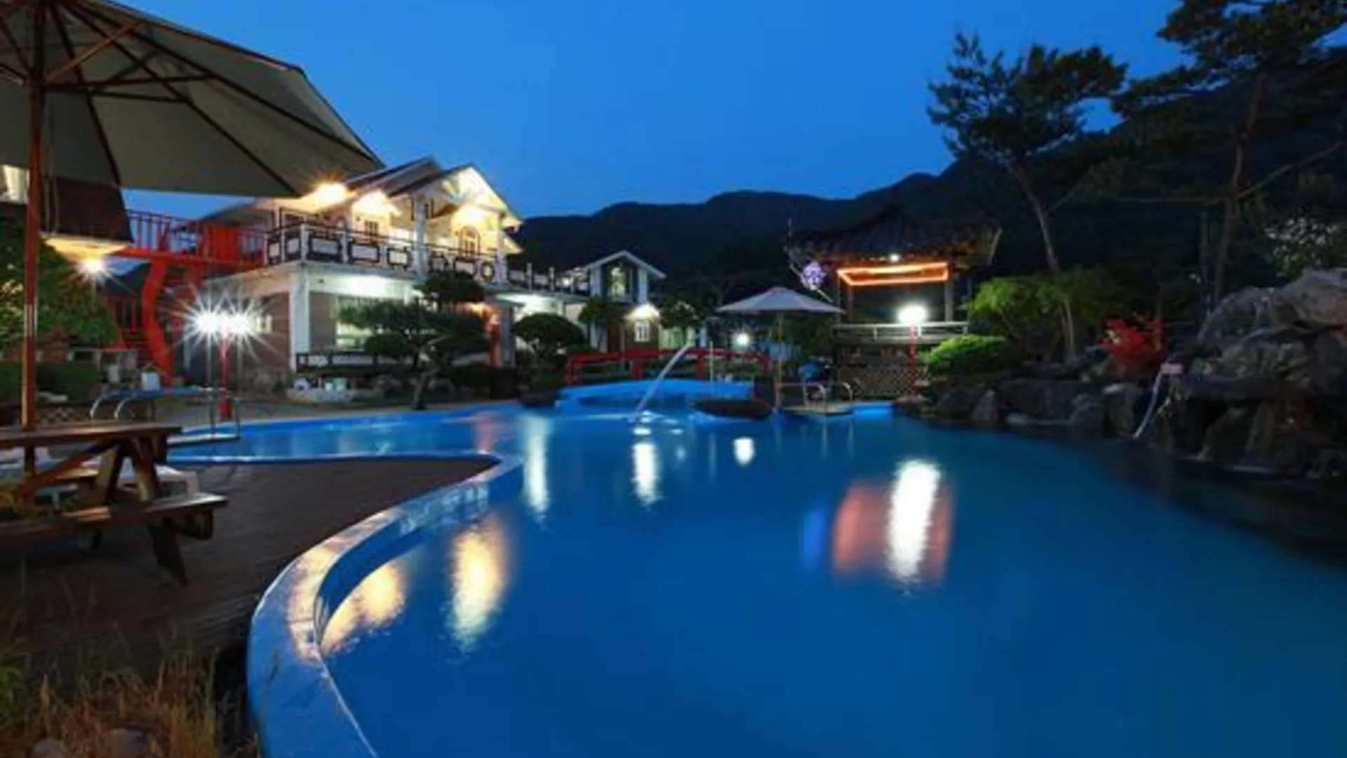 가평 가평 일상탈출 2성급 게스트하우스 객실