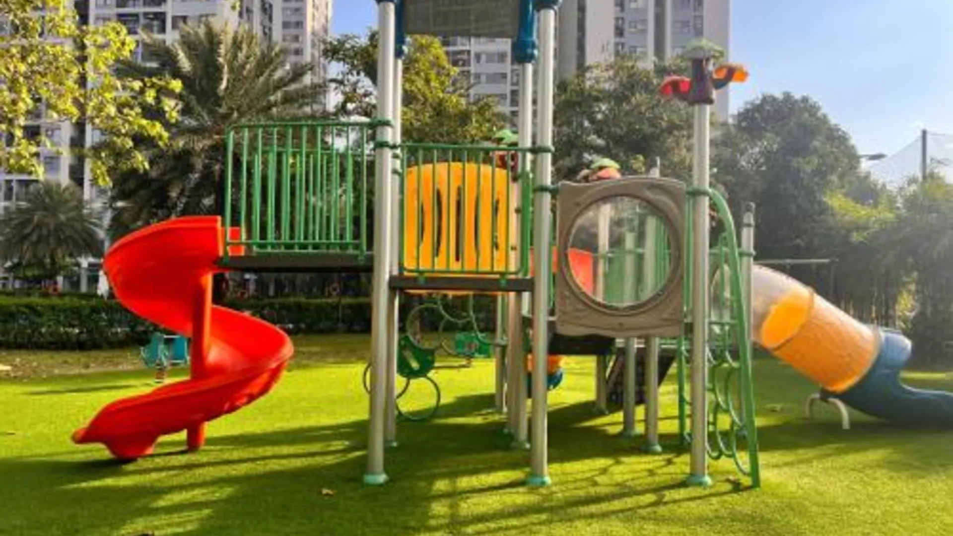 호치민 9군의 프라이빗 하우스 (35m², 침실 1개, 프라이빗 욕실 1개) 4성급 게스트하우스 레스토랑