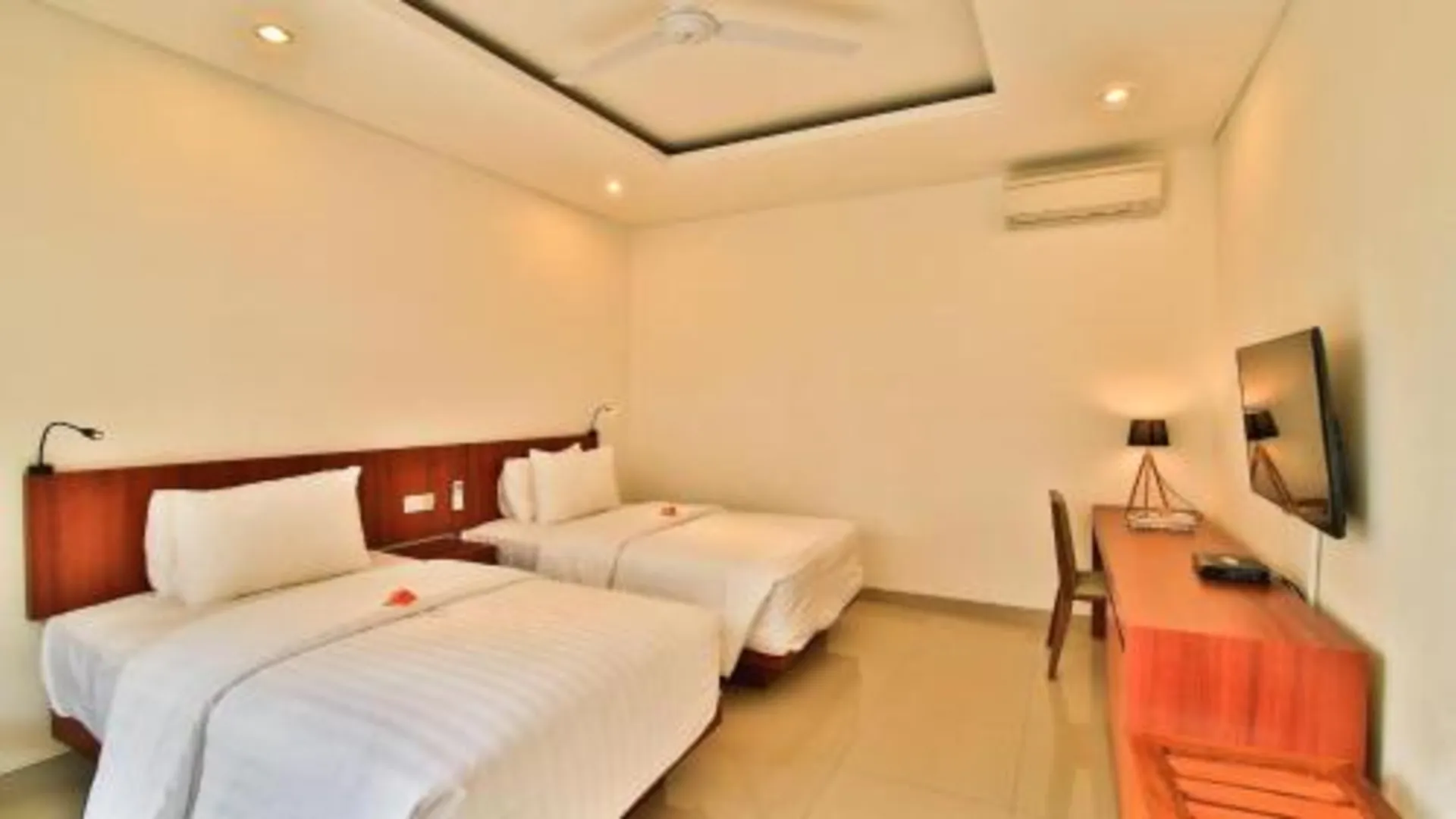 발리 Villa Solene 3성급 싱글룸 수영장