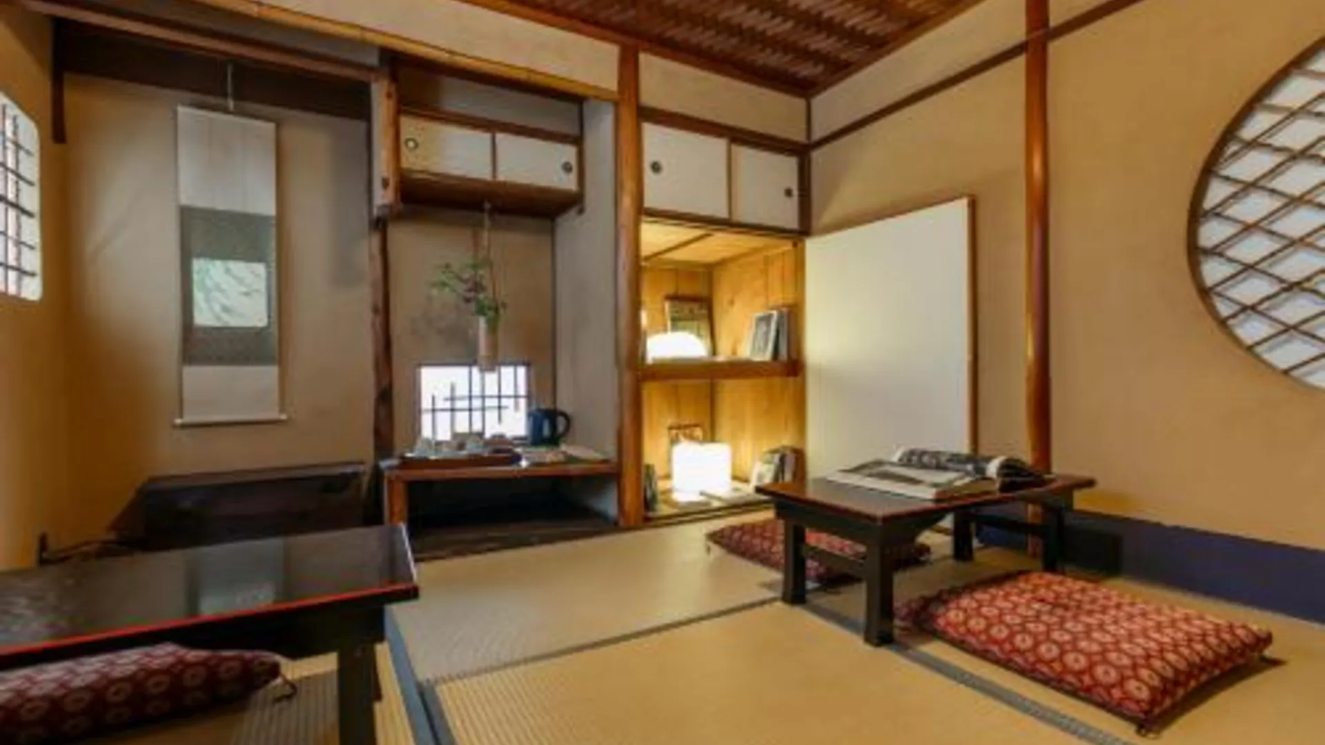 교토 내셔널 임포턴트 컬처럴 료칸 토시하루 4성급 호텔 외관