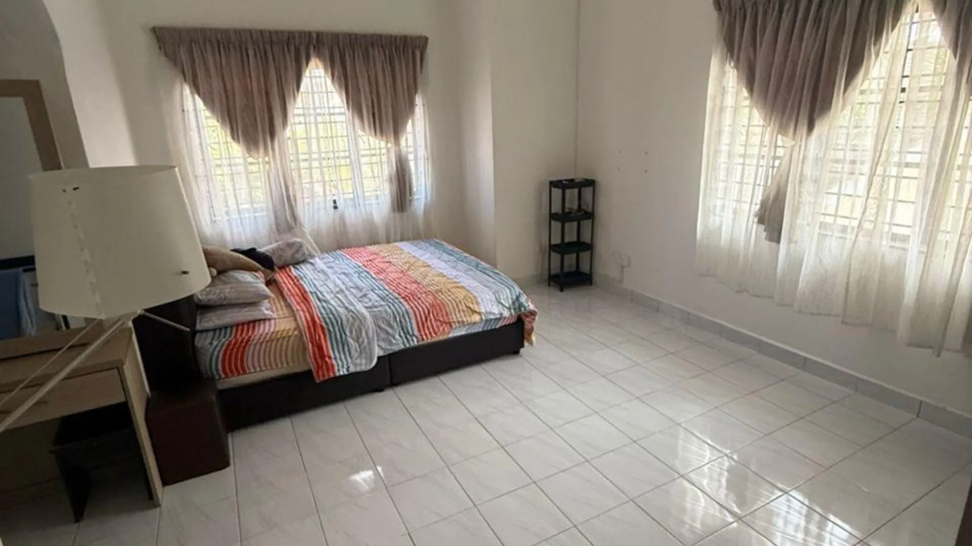 말라카 클레방의 프라이빗 하우스 (m², 침실 4개, 프라이빗 욕실 3개) 3성급 게스트하우스 객실