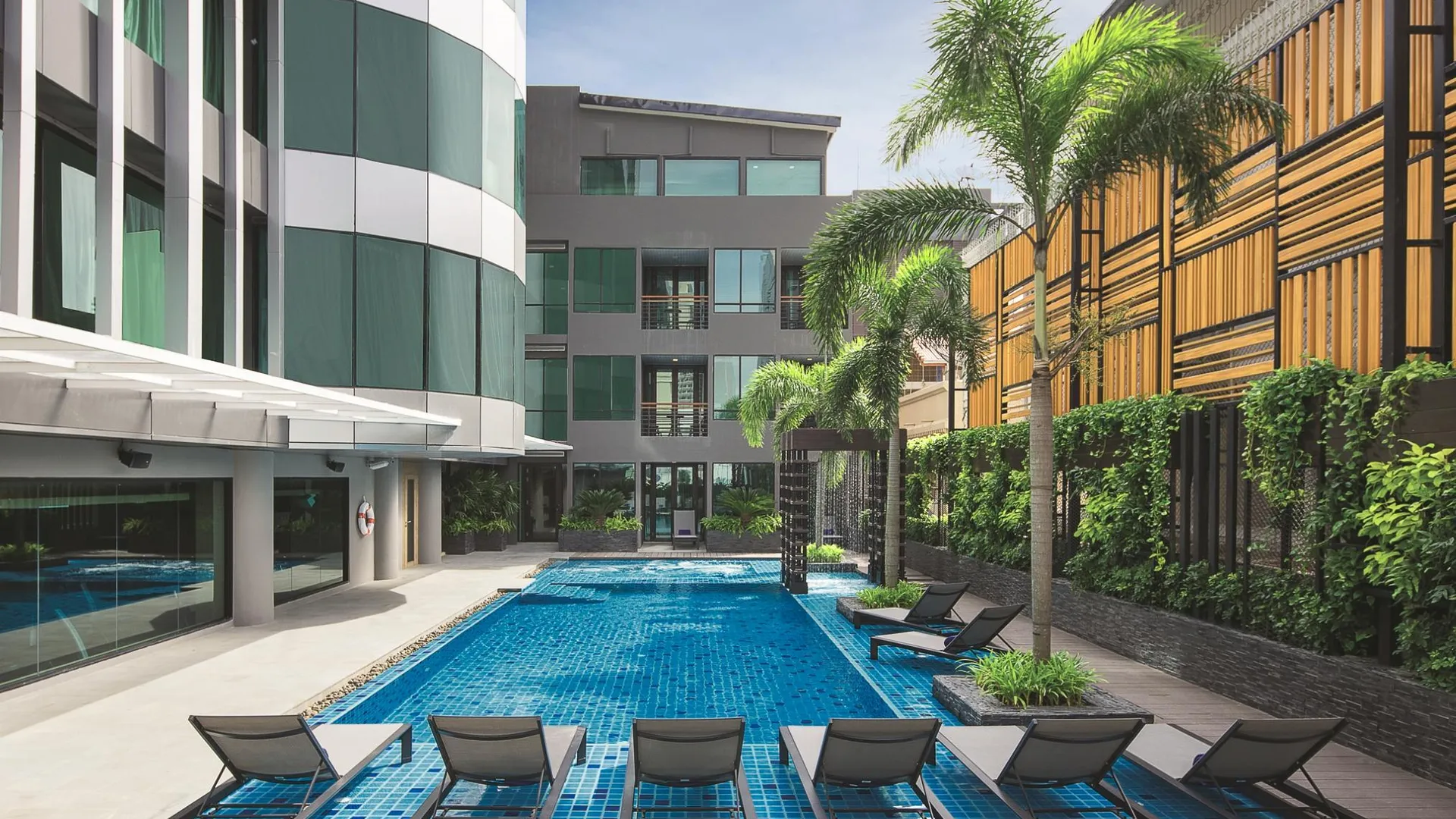 방콕 솔리테어 방콕 수쿰윗 11 4성급 호텔 스위트룸