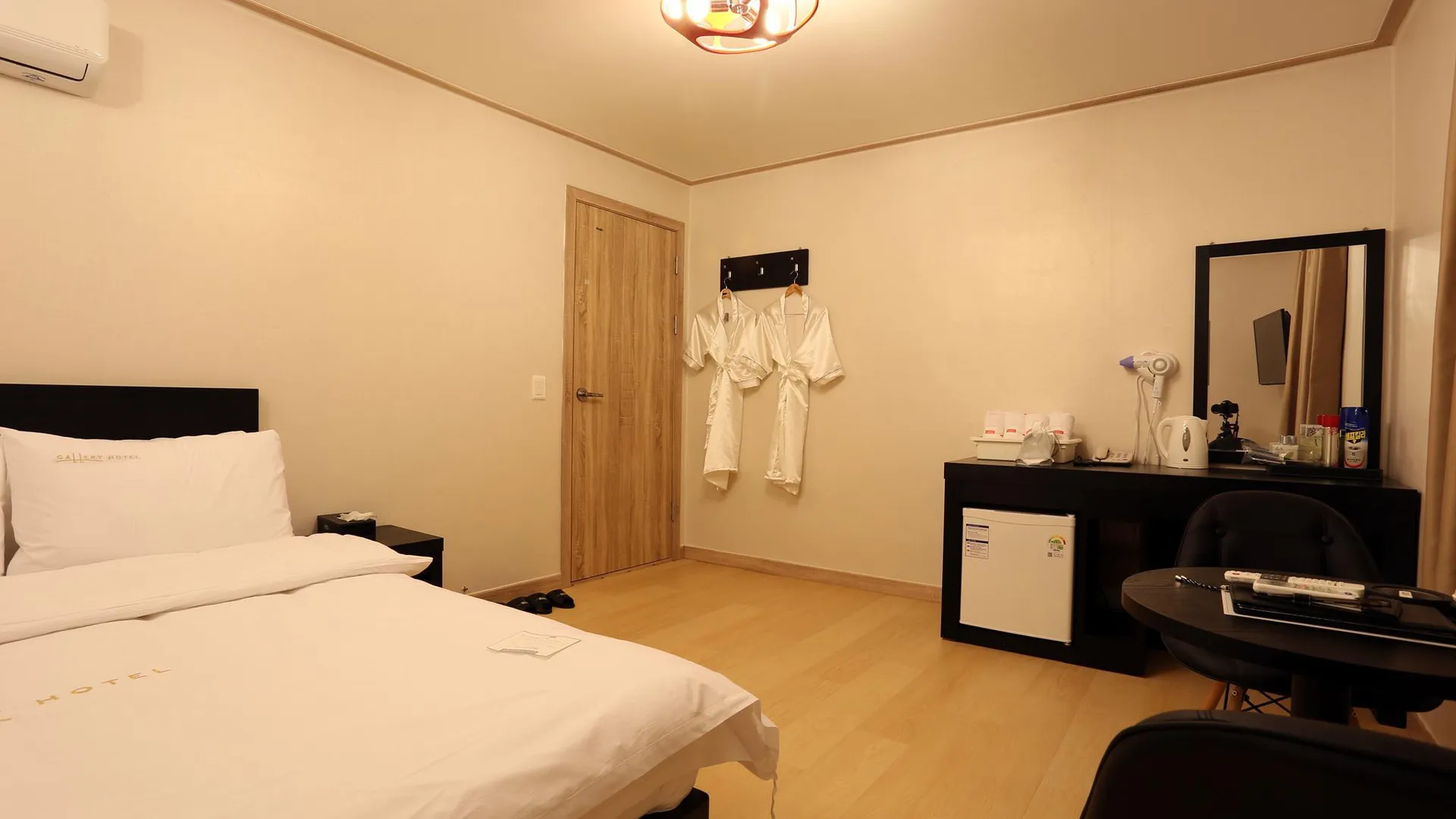 안성 안성(공도) 갤러리 호텔 객실