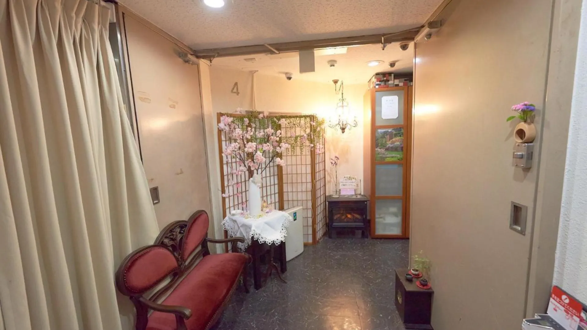 오사카 호텔 4F 마카로니 2성급 호텔 로비