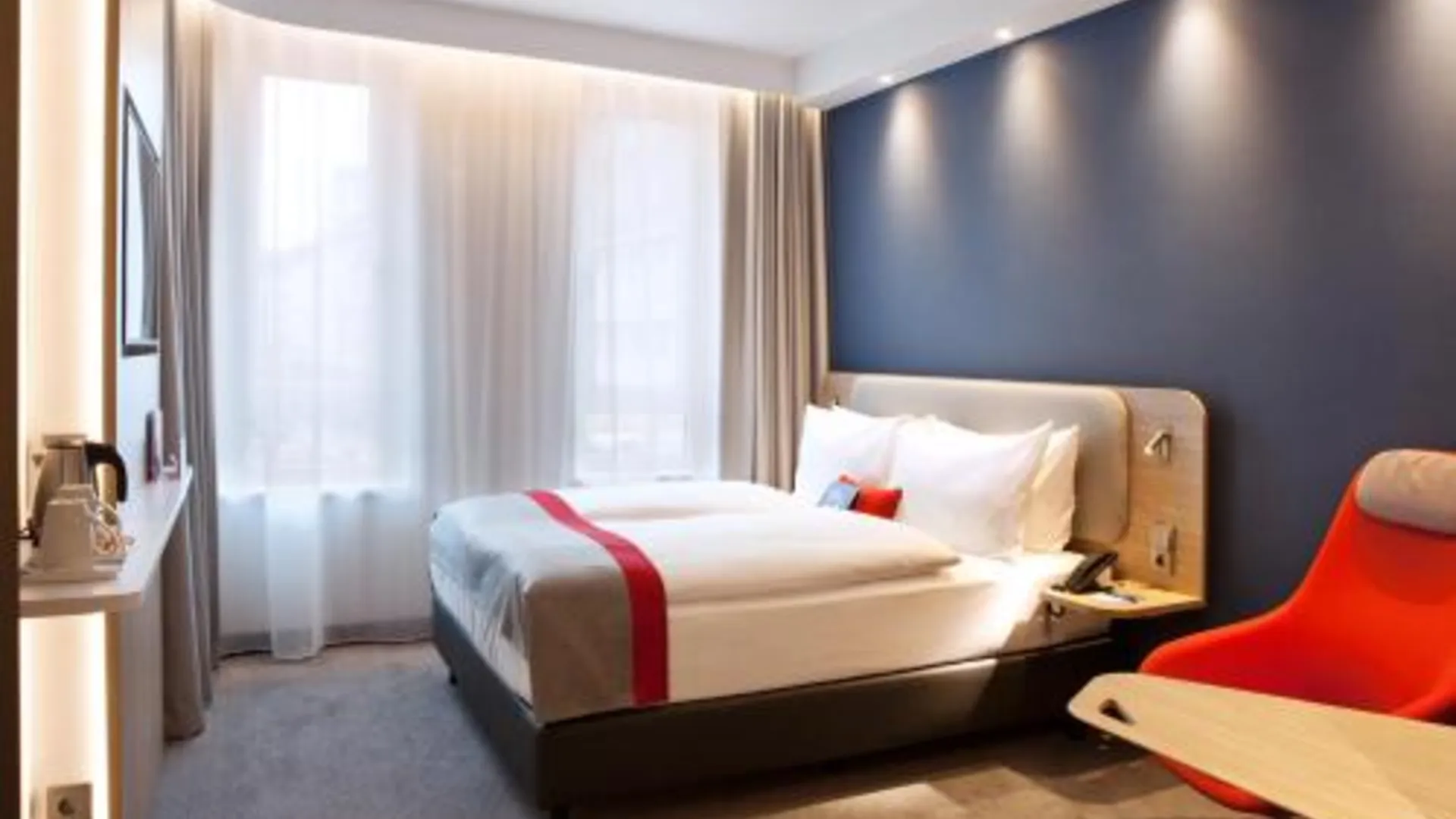 진델핑겐 홀리데이 인 익스프레스 진델핑겐 바이 IHG 3성급 호텔 스위트룸