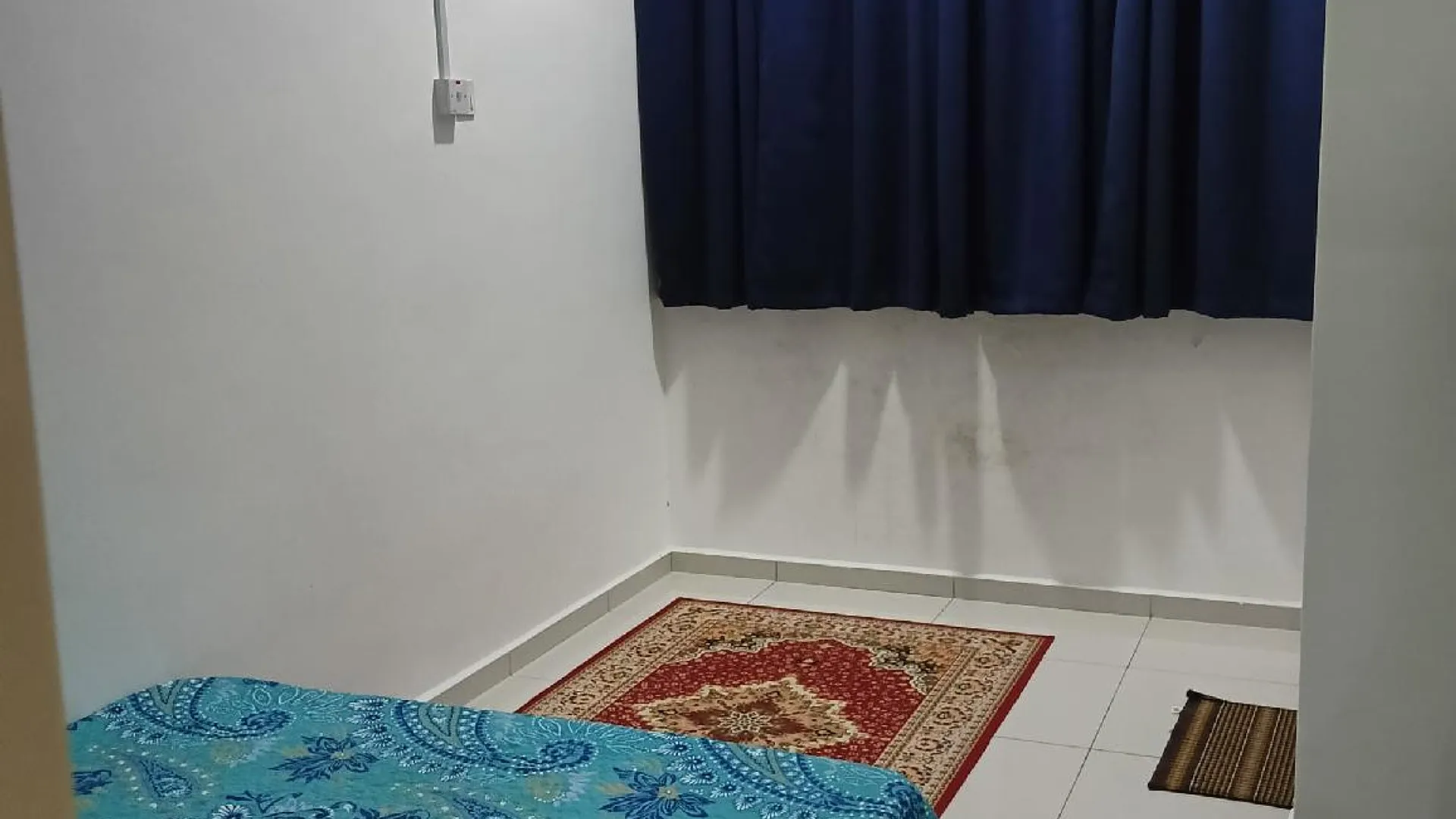 쿠알라테렝가누 톡 젬발 / 공 바닥의 프라이빗 하우스 (15m², 침실 4개, 프라이빗 욕실 3개) 2성급 싱글룸 전망