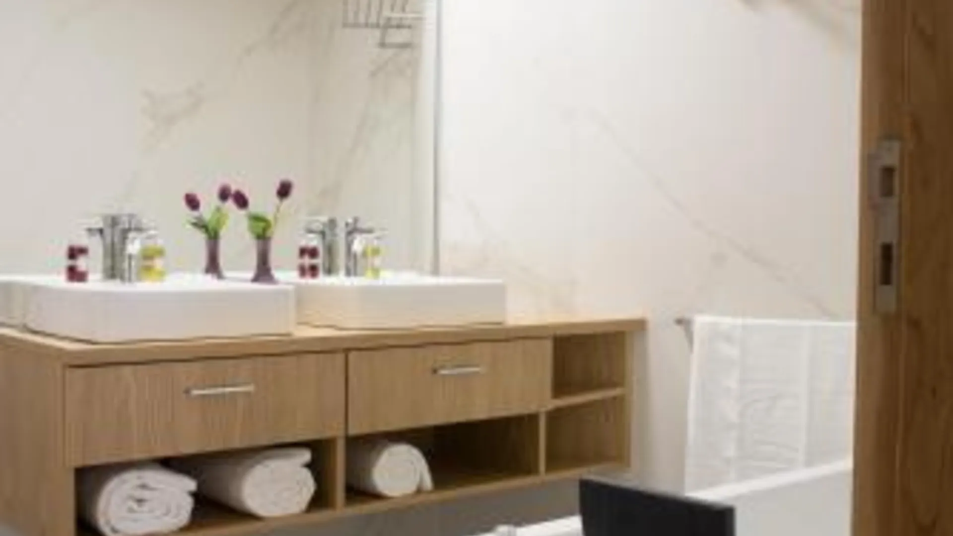 포르투 포르토 콜로세움 호텔 3성급 호텔 스위트룸