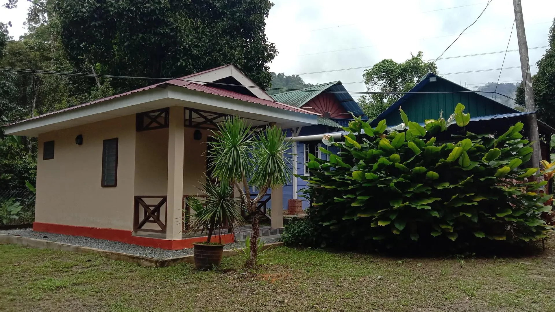 렝공 캄퐁 세나 할루의 프라이빗 하우스 (m², 침실 2개, 프라이빗 욕실 2개) 3성급 게스트하우스 객실