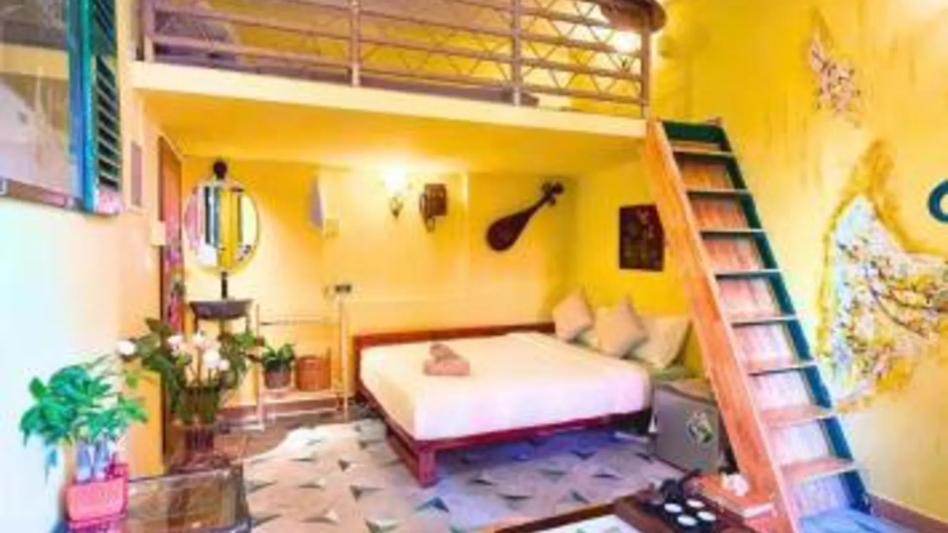 호치민 NEAR Ben Thanh Market - 2Beds Vintage Duplex 1성급 싱글룸 스위트룸