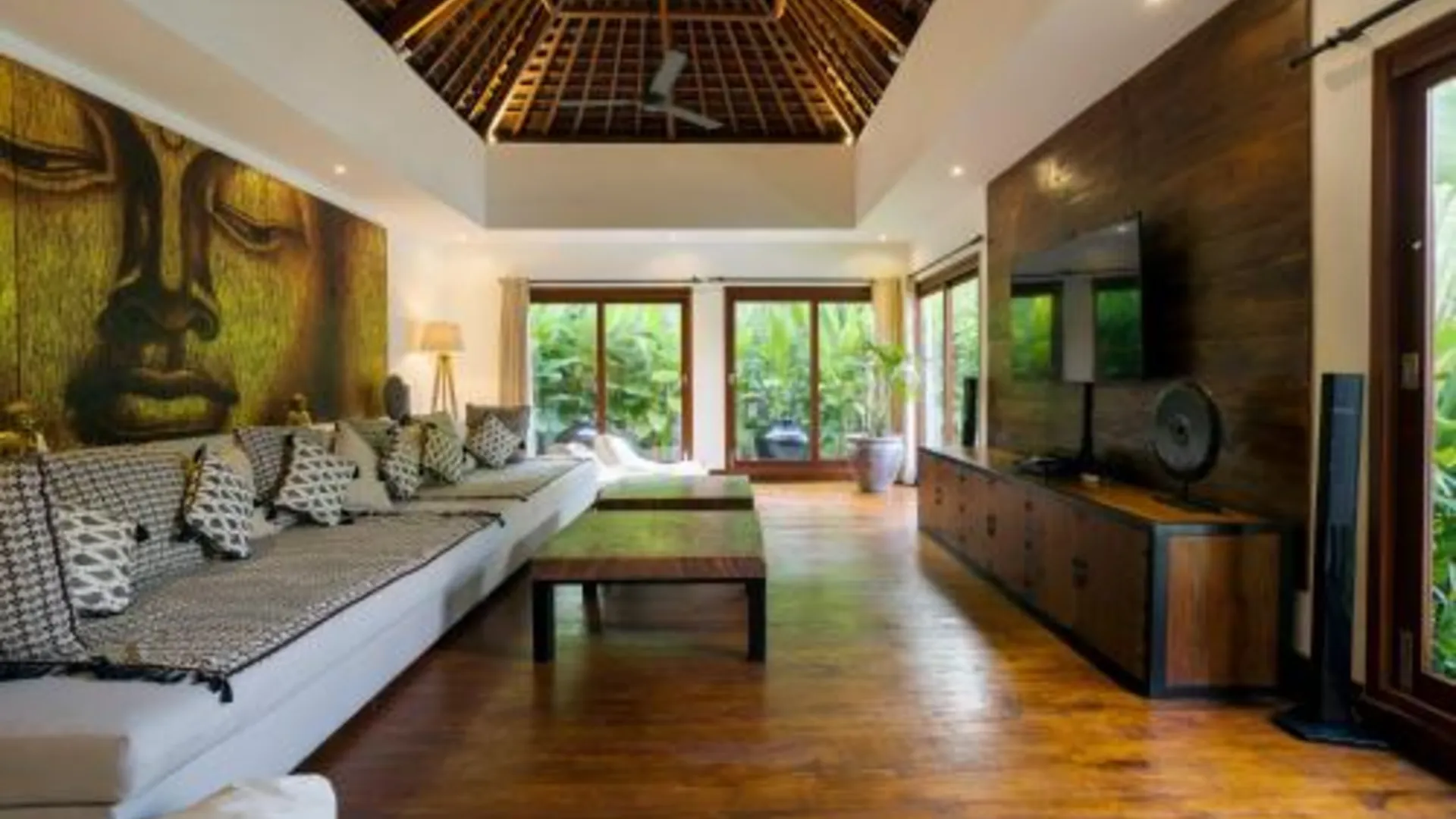 발리 나티 빌라 3성급 호텔 로비