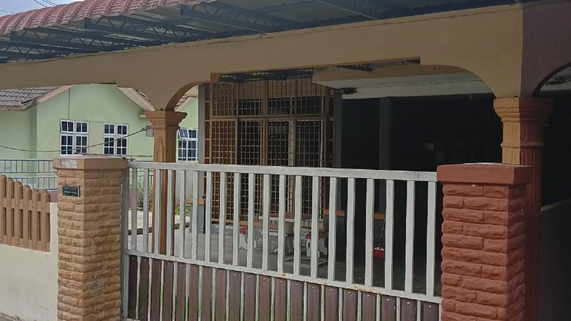 타나 메라 마창의 프라이빗 하우스 (1100m², 침실 3개, 프라이빗 욕실 2개) 3성급 게스트하우스 스위트룸