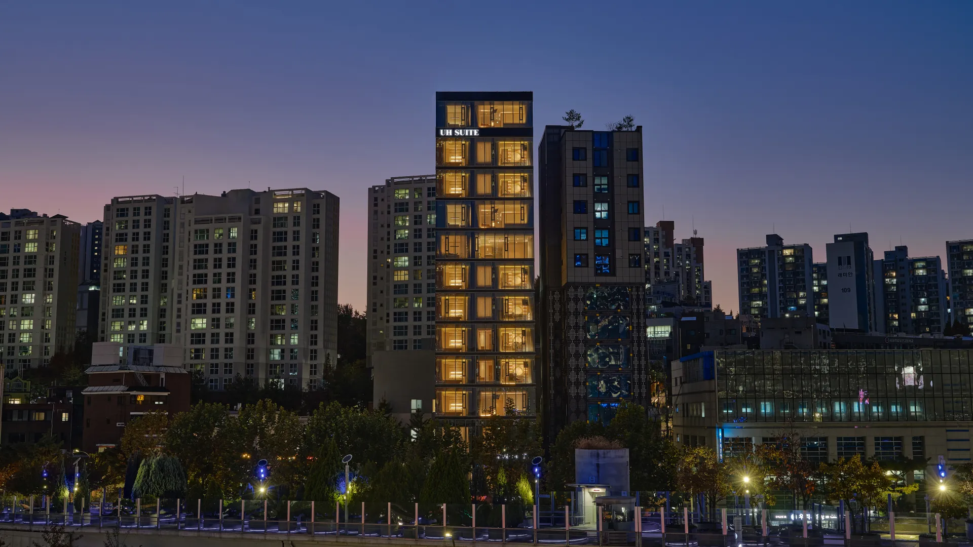 서울 UH 스위트 더 서울 3성급 호텔 외관