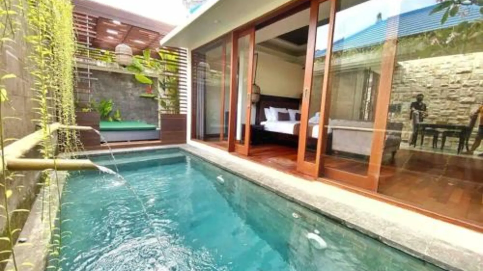 발리 Villa bugenvile - Romantic Villa with private pool By iLys 2성급 싱글룸 객실