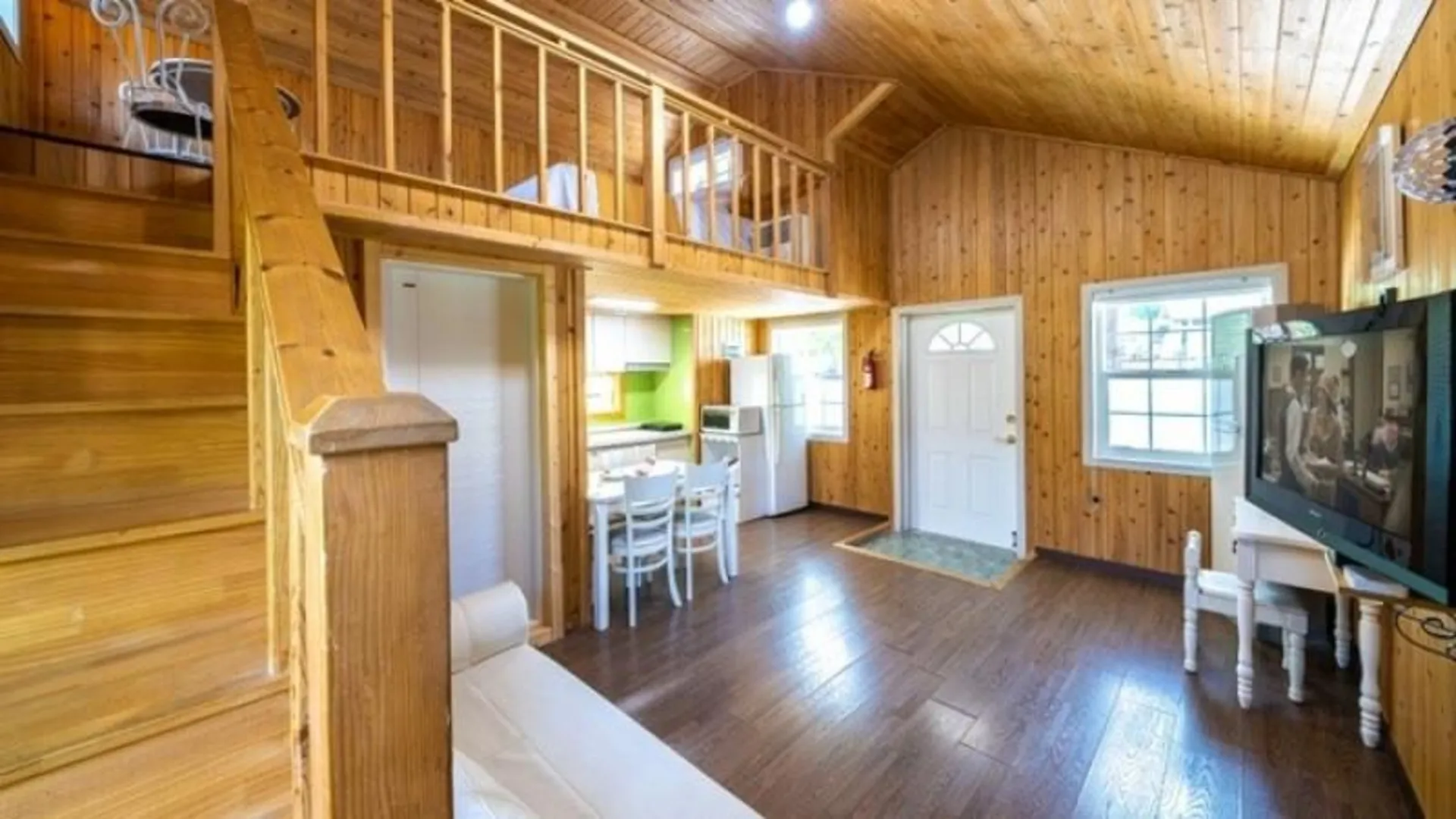 가평 가평 달빛정원계곡독채펜션 2성급 게스트하우스 스위트룸