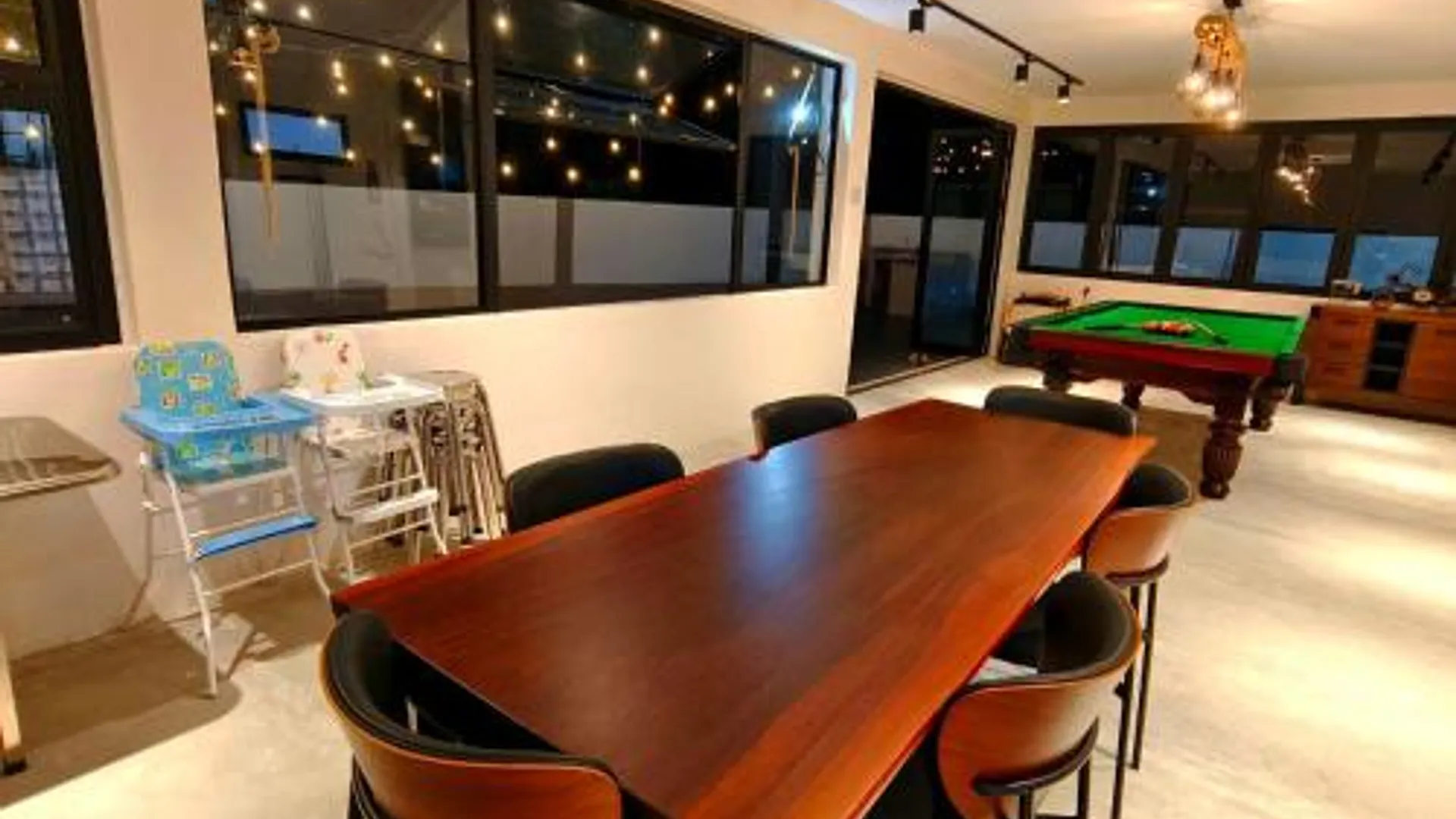 크루앙 클루앙 시티 센터의 방갈로 (m², 침실 7개, 프라이빗 욕실 6개) 3성급 게스트하우스 객실