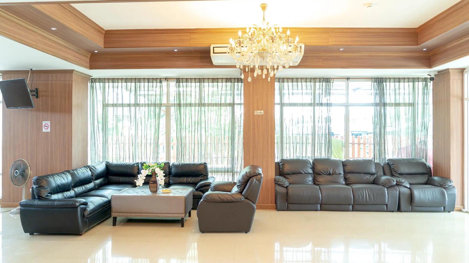 치앙라이 더 인피니티 스위트 3성급 호텔 레스토랑