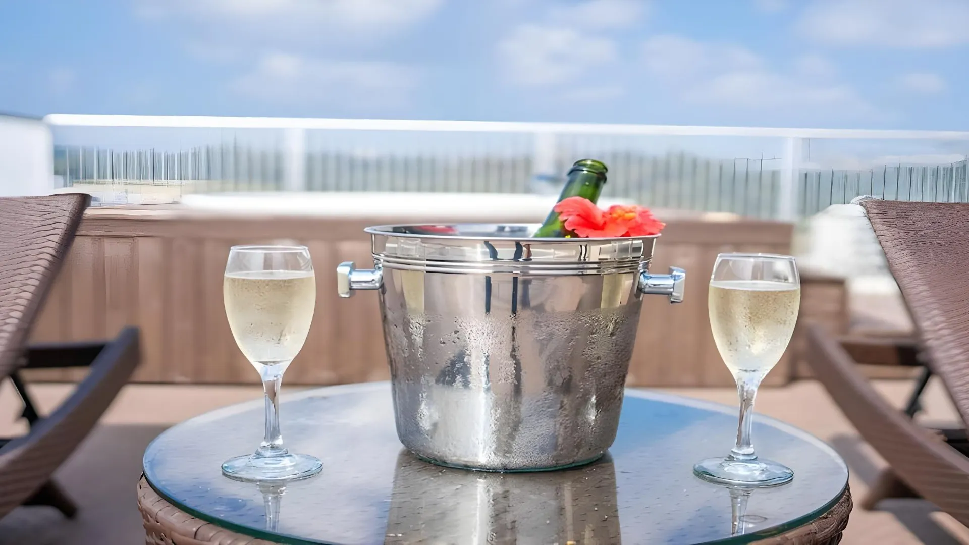 오키나와 본섬 씨사이드 콘도미니엄 라나 차탄 4성급 게스트하우스 전망