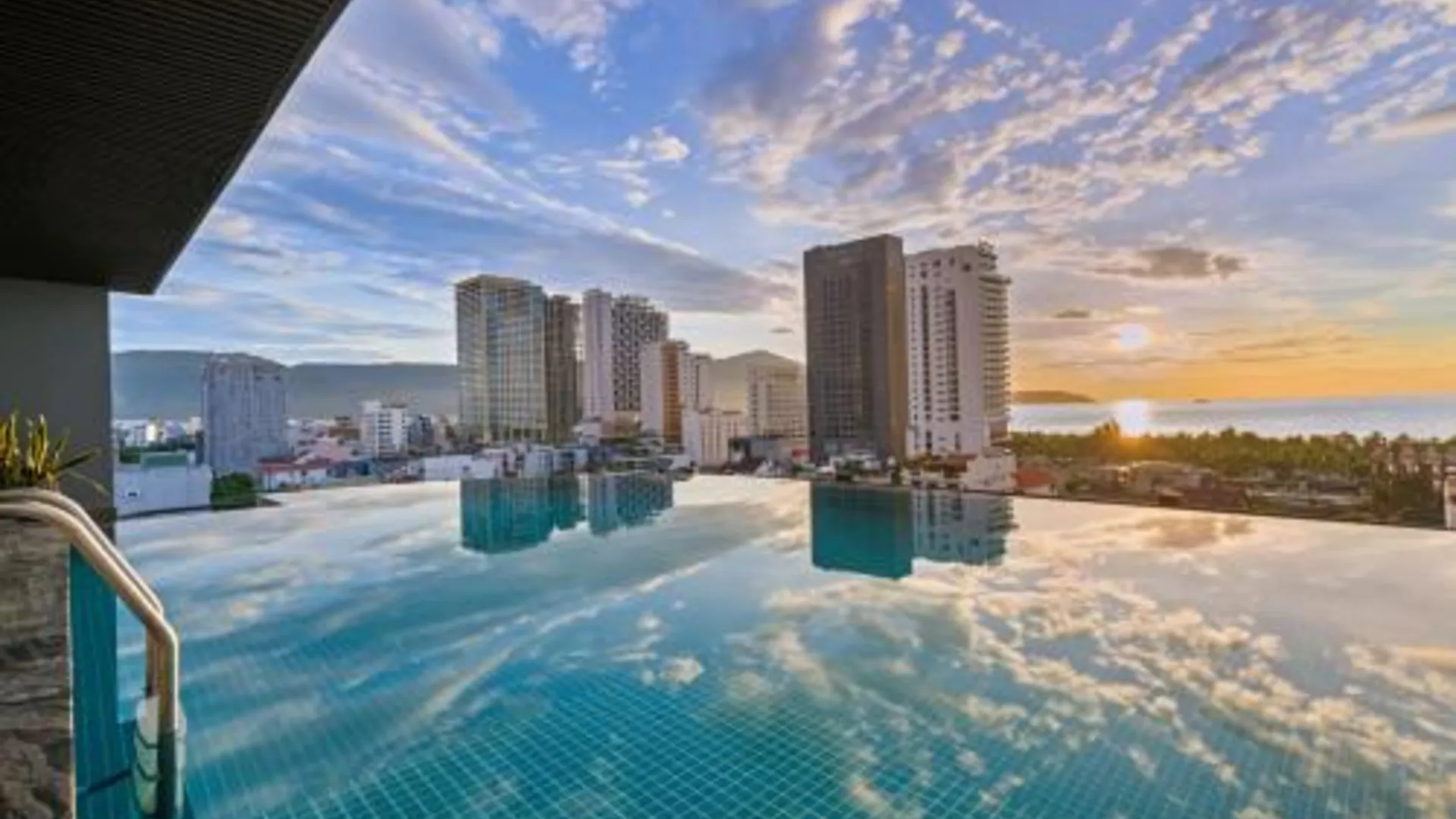 다낭 호텔 델 루나 부티크 4성급 호텔 객실