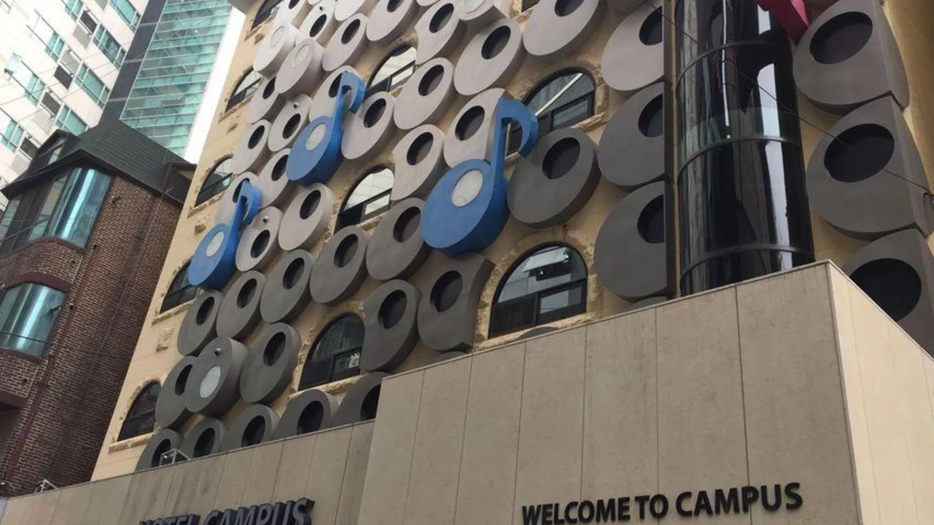 서울 신촌 캠퍼스 3성급 호텔 객실