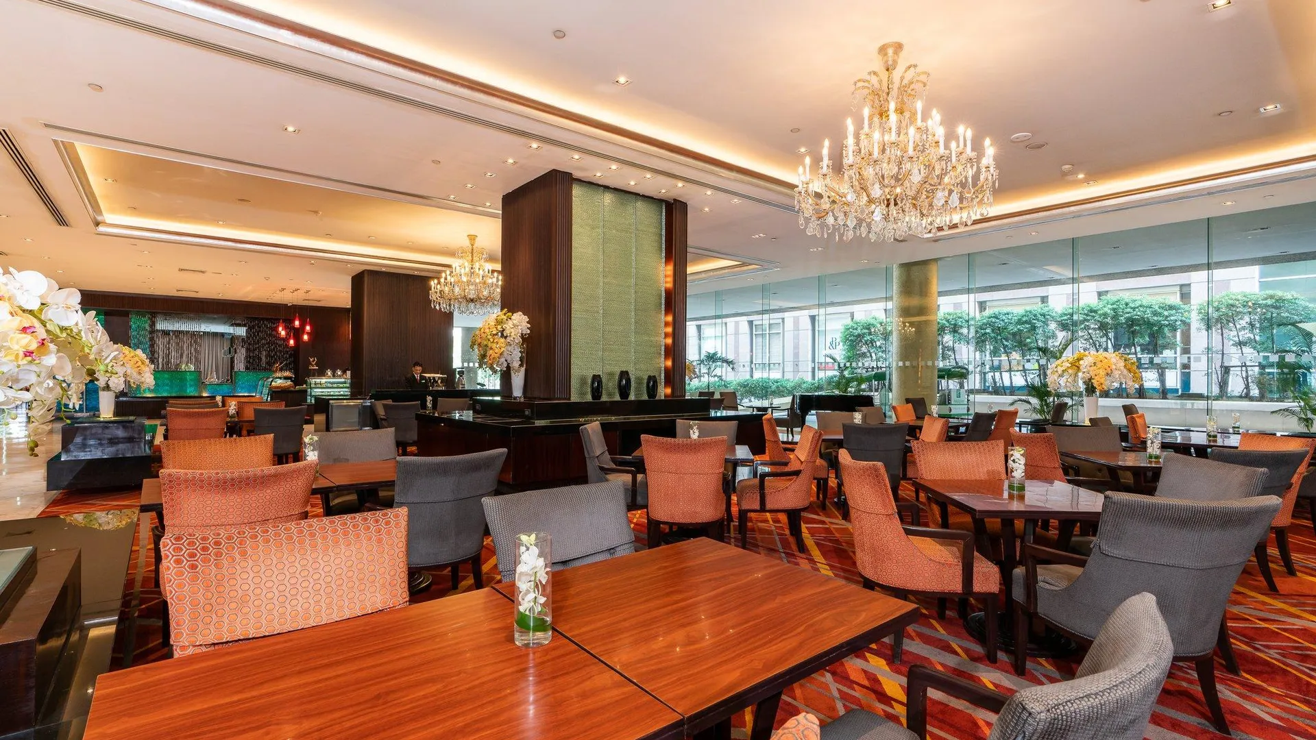 방콕 홀리데이 인 방콕 실롬 바이 IHG 4성급 호텔 수영장