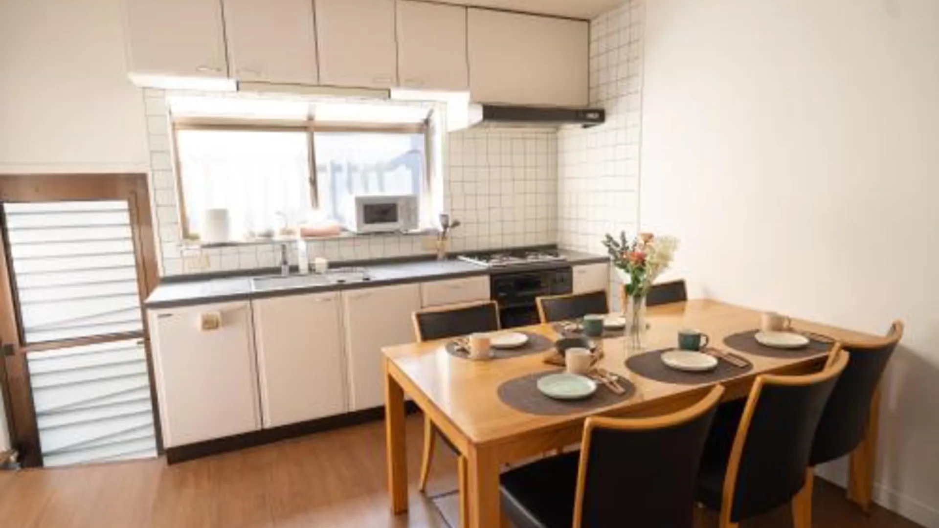 후쿠오카 Encounter Dazaifu 4성급 싱글룸 레스토랑