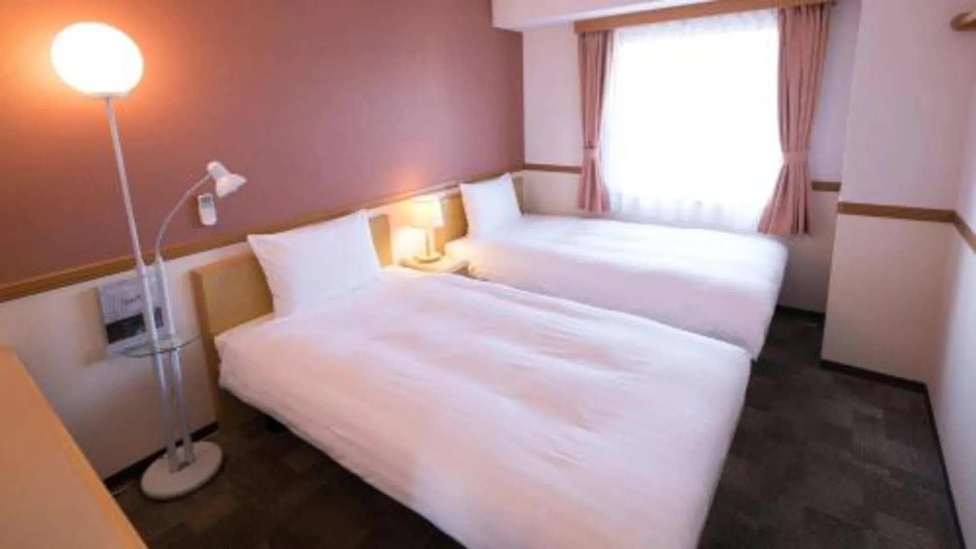 후쿠오카 토요코 인 하카타-에키 미나미 3성급 호텔 스위트룸