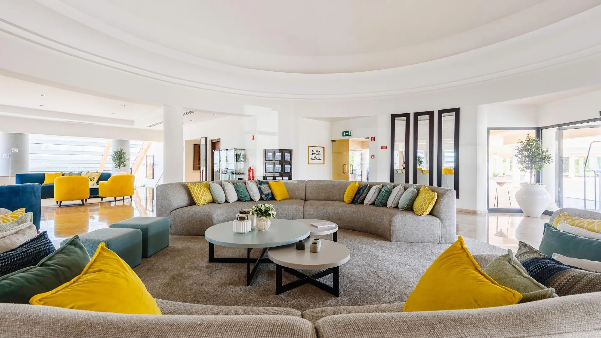 에스톰바 Vale d'Oliveiras Quinta Resort & Spa 5성급 호텔 로비