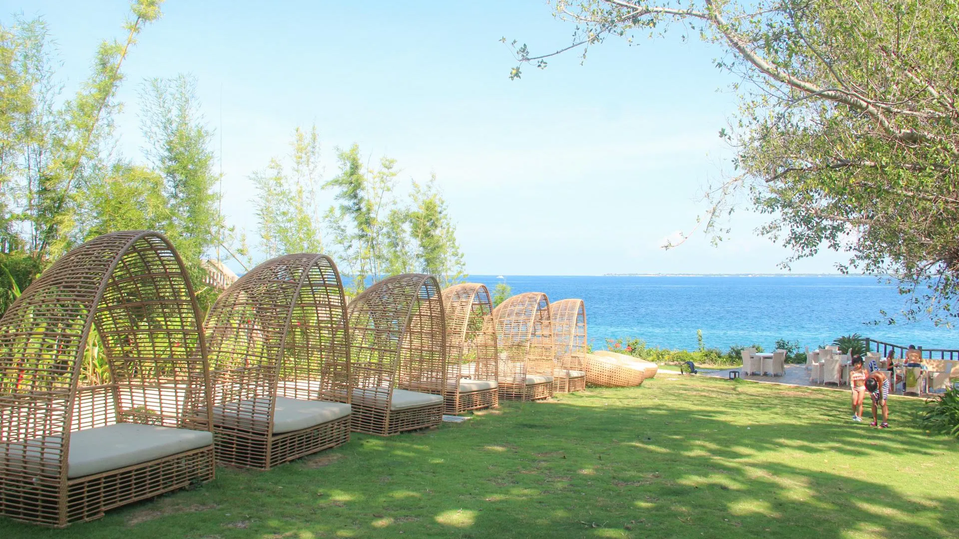 세부 플로우 8 스위트 앳 막탄 뉴타운 2성급 호텔 레스토랑