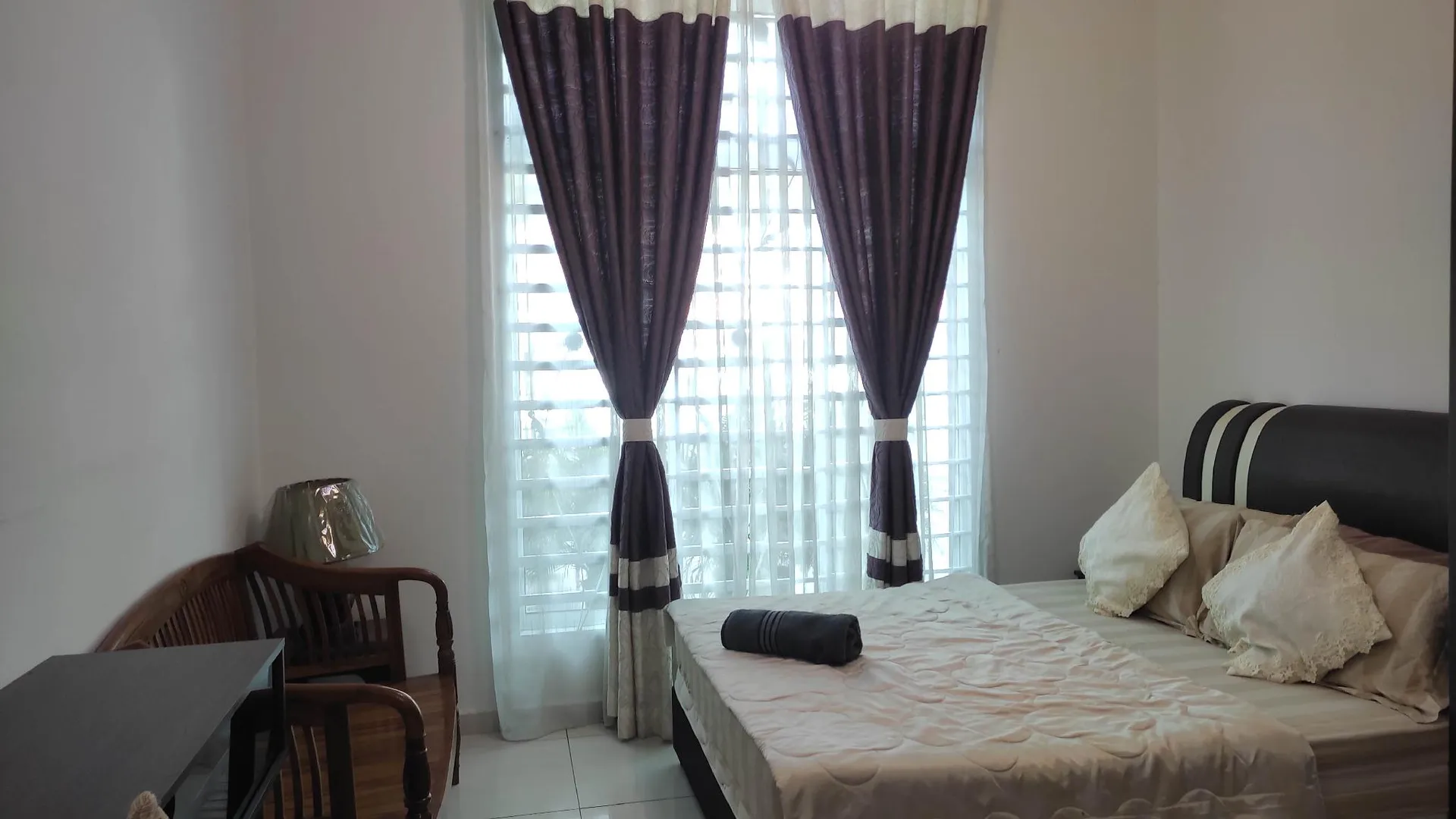 말라카 멜라카텡가의 프라이빗 하우스 (1400m², 침실 4개, 프라이빗 욕실 2개) 3성급 싱글룸 객실