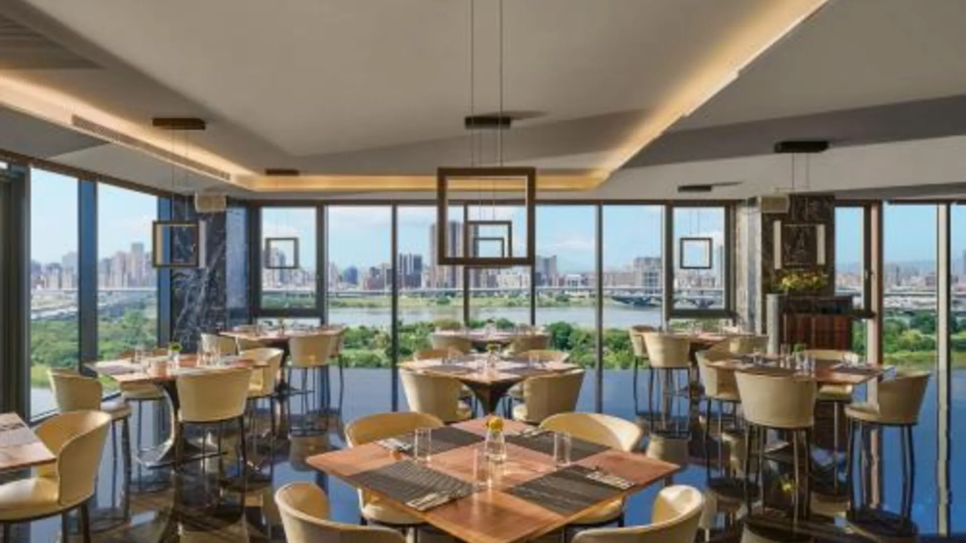 타이베이 수즈 앤 카토르즈 타이페이, 어 트리뷰트 포트폴리오 호텔 4성급 호텔 로비