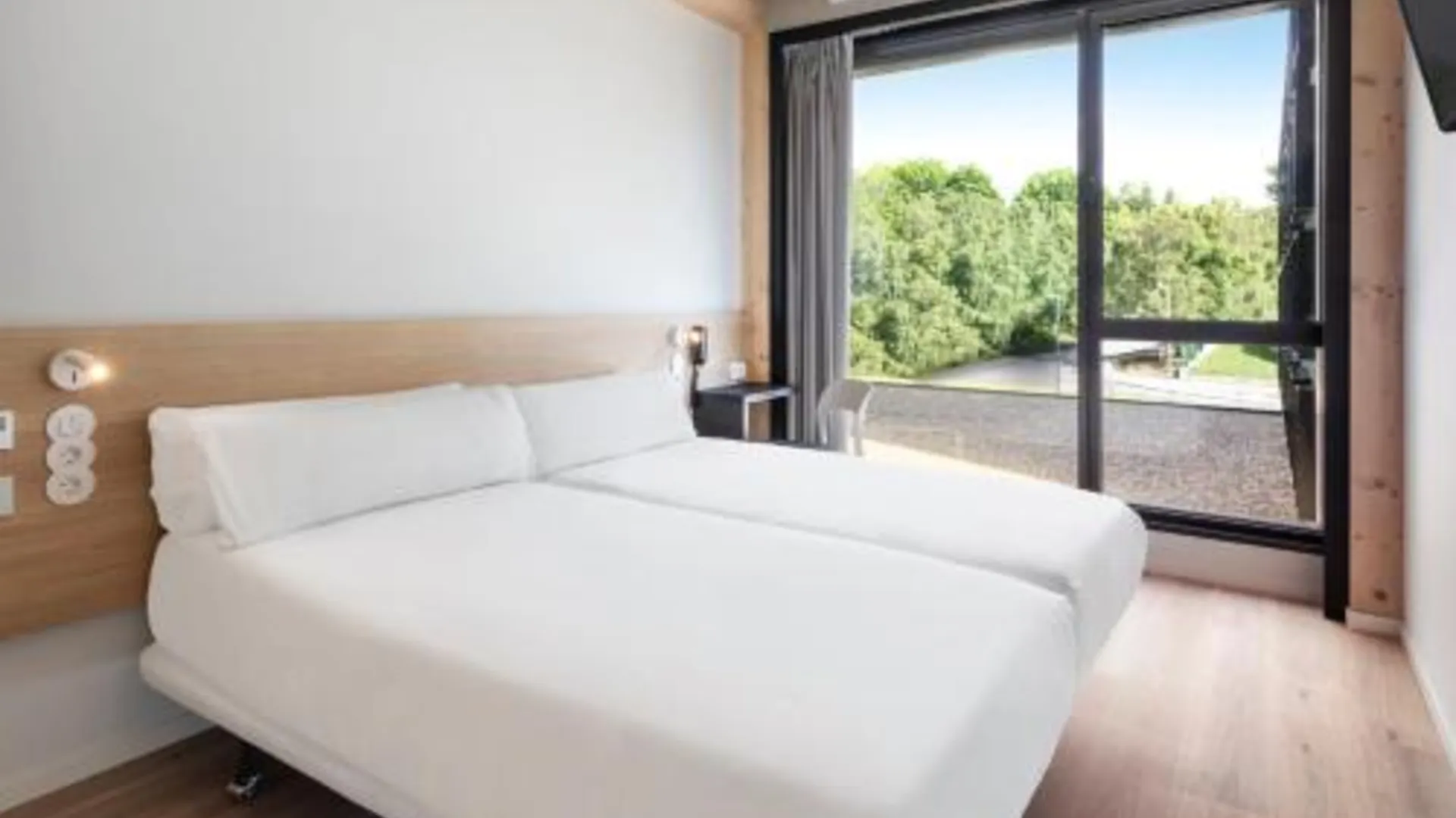 귀마레스 B&B HOTEL Guimarães 3성급 호텔 스위트룸