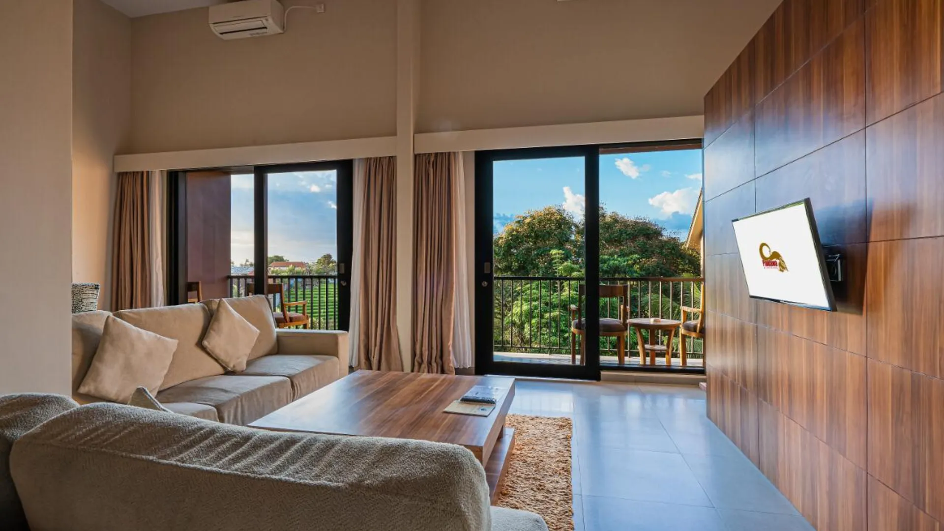 발리 판다와 올 스위트 호텔 4성급 호텔 스위트룸